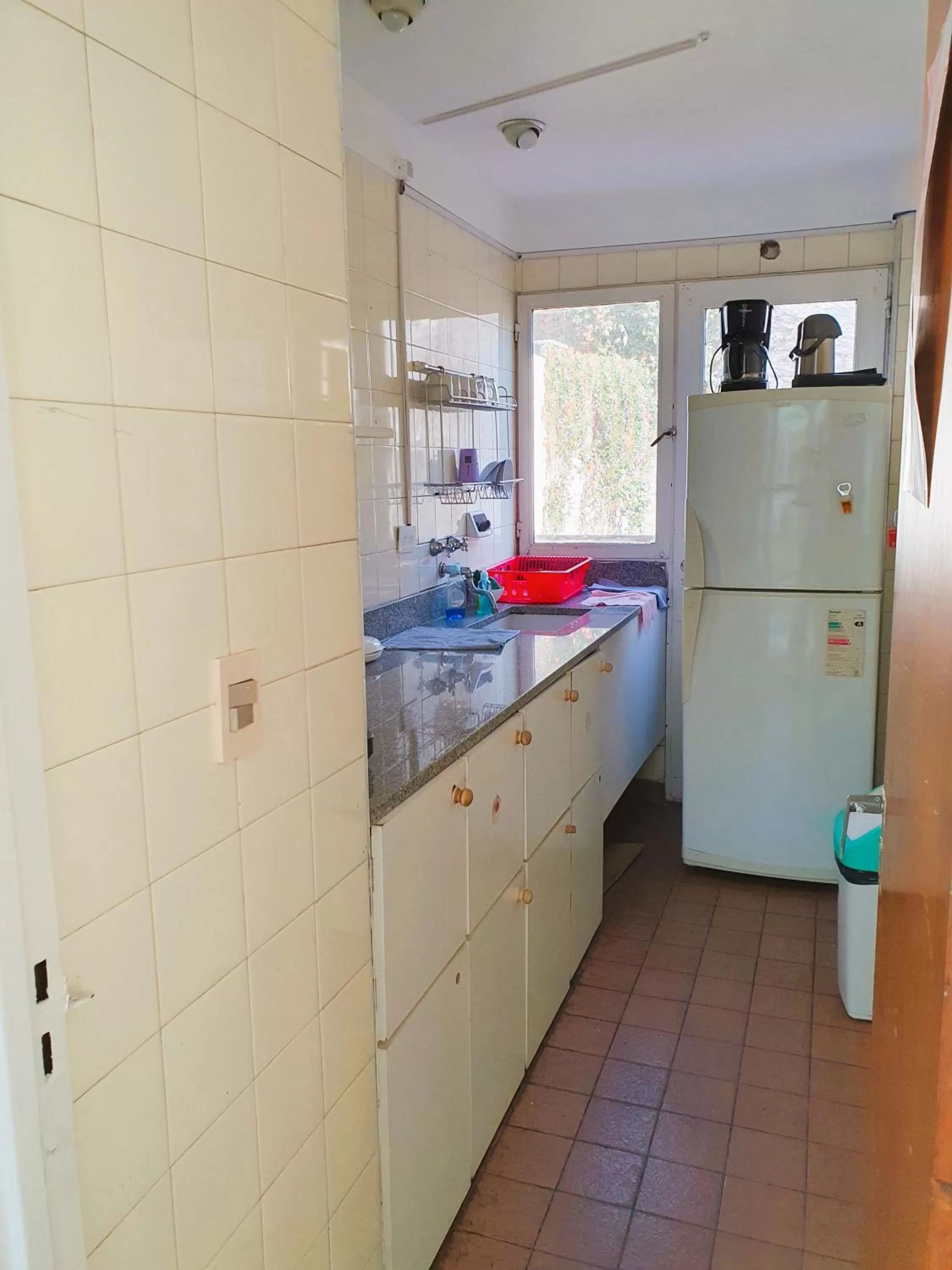 kitchen, Kitchen/Kitchenette in Habitaciones en Casa con piscina en Palermo Soho!