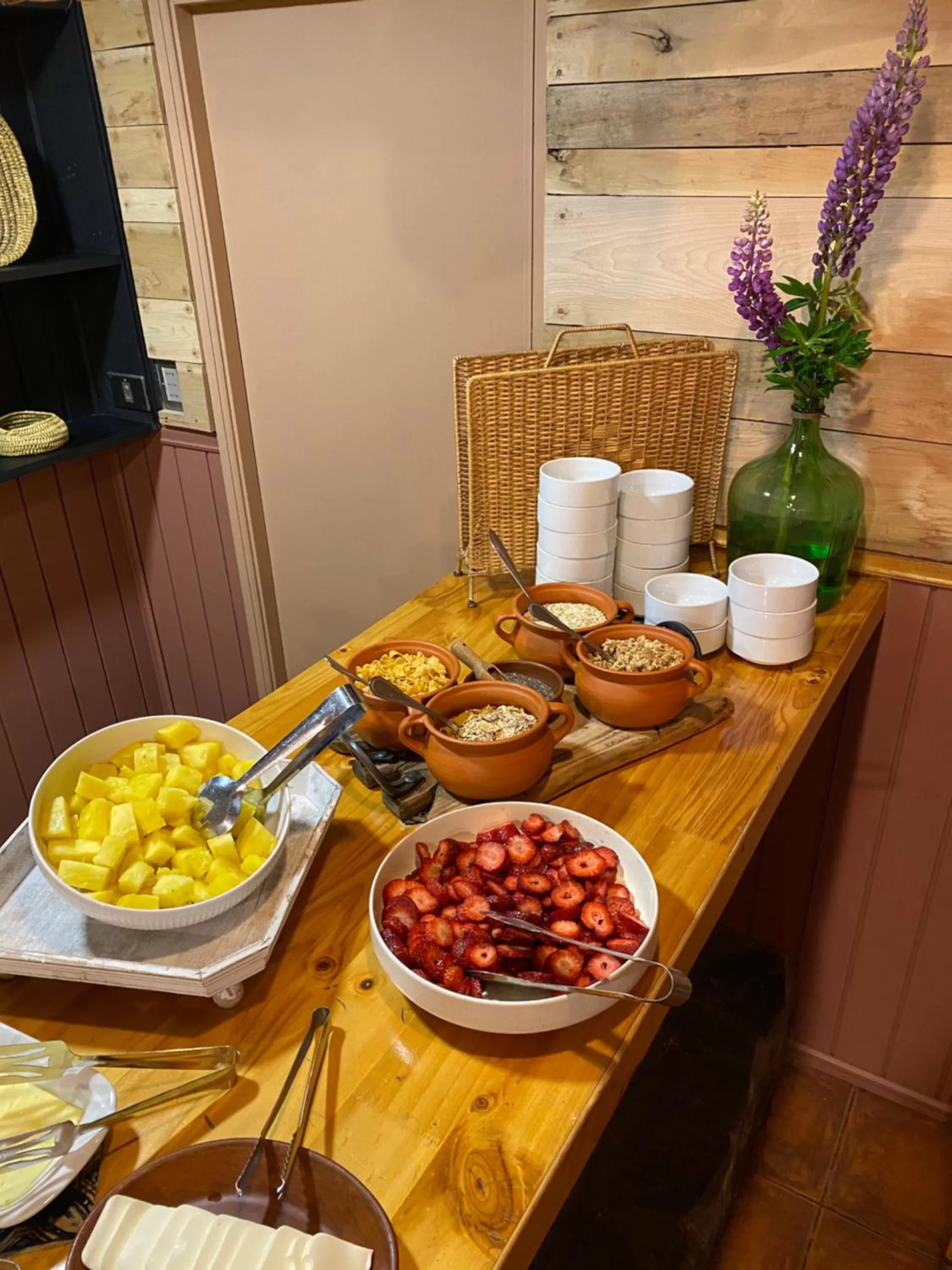 Buffet breakfast in Hotel Aquaterra