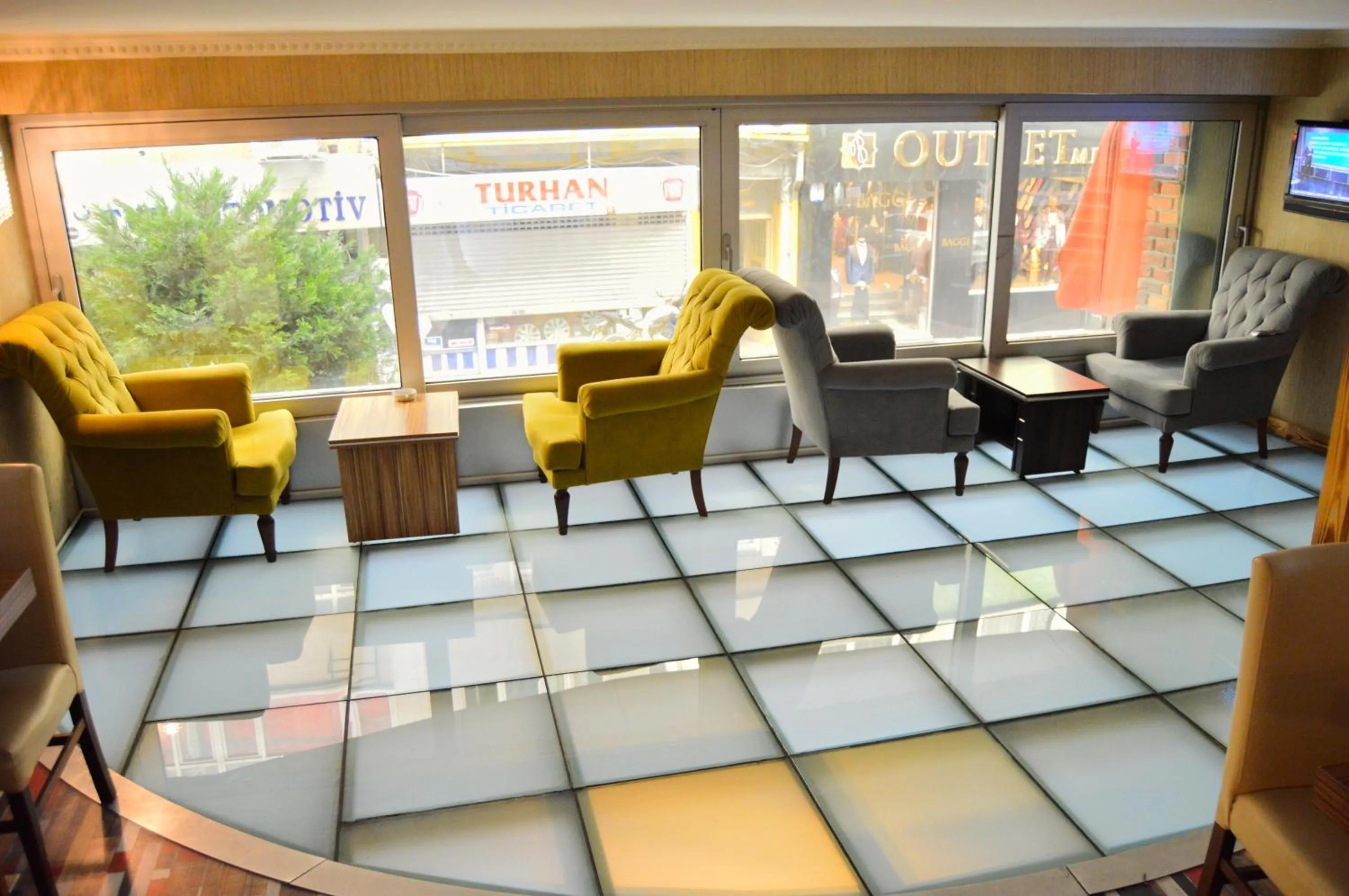 Lounge or bar in Comfort Downtown Istanbul Hotel