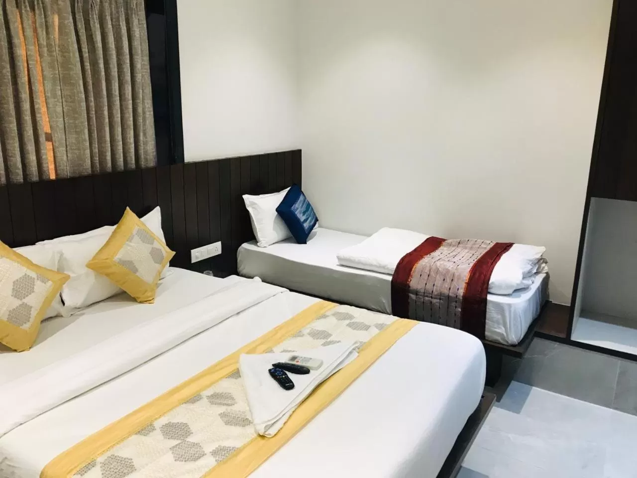 Bed in Hotel Flora Suites - Fort