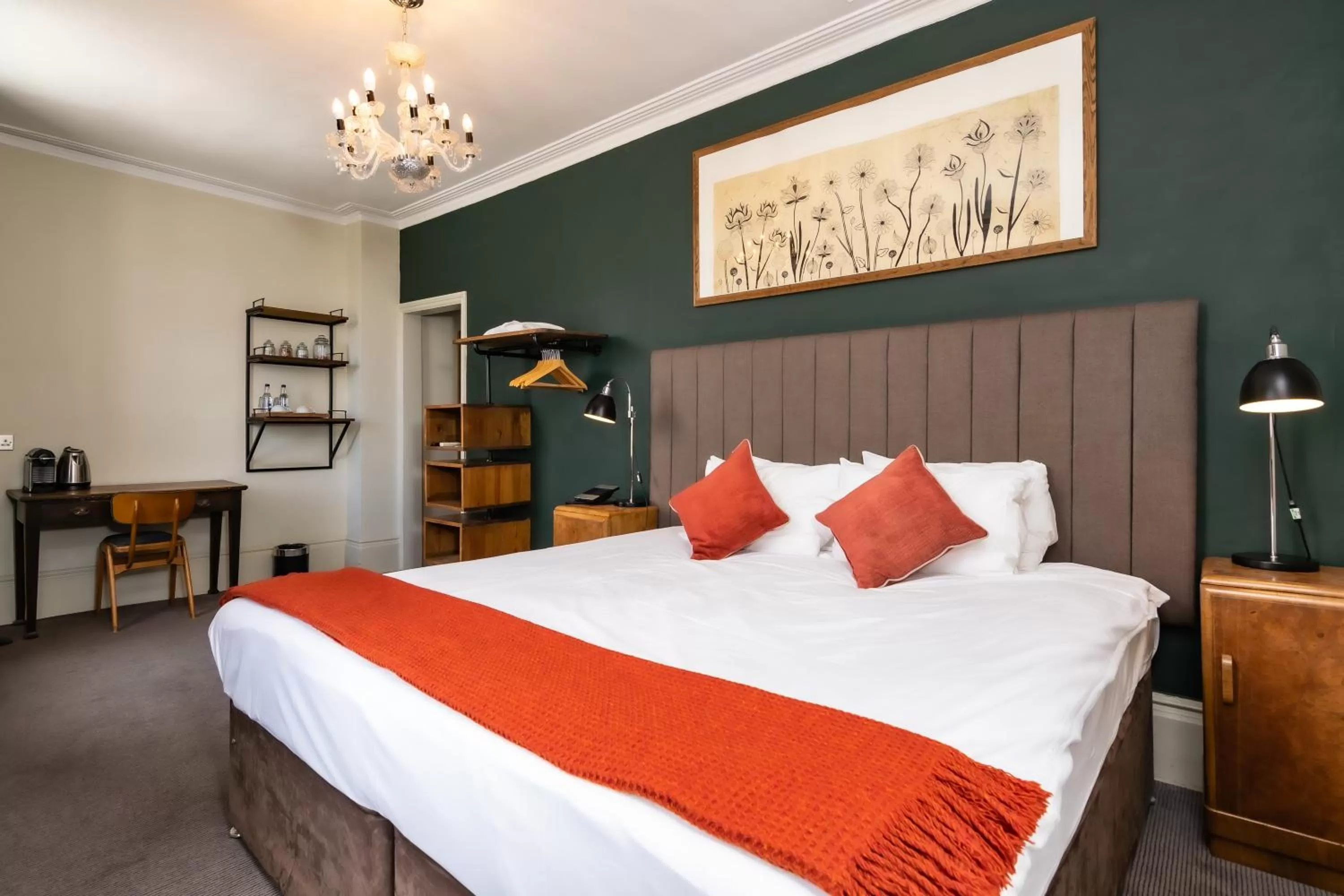 Bed in Kew Gardens Hotel