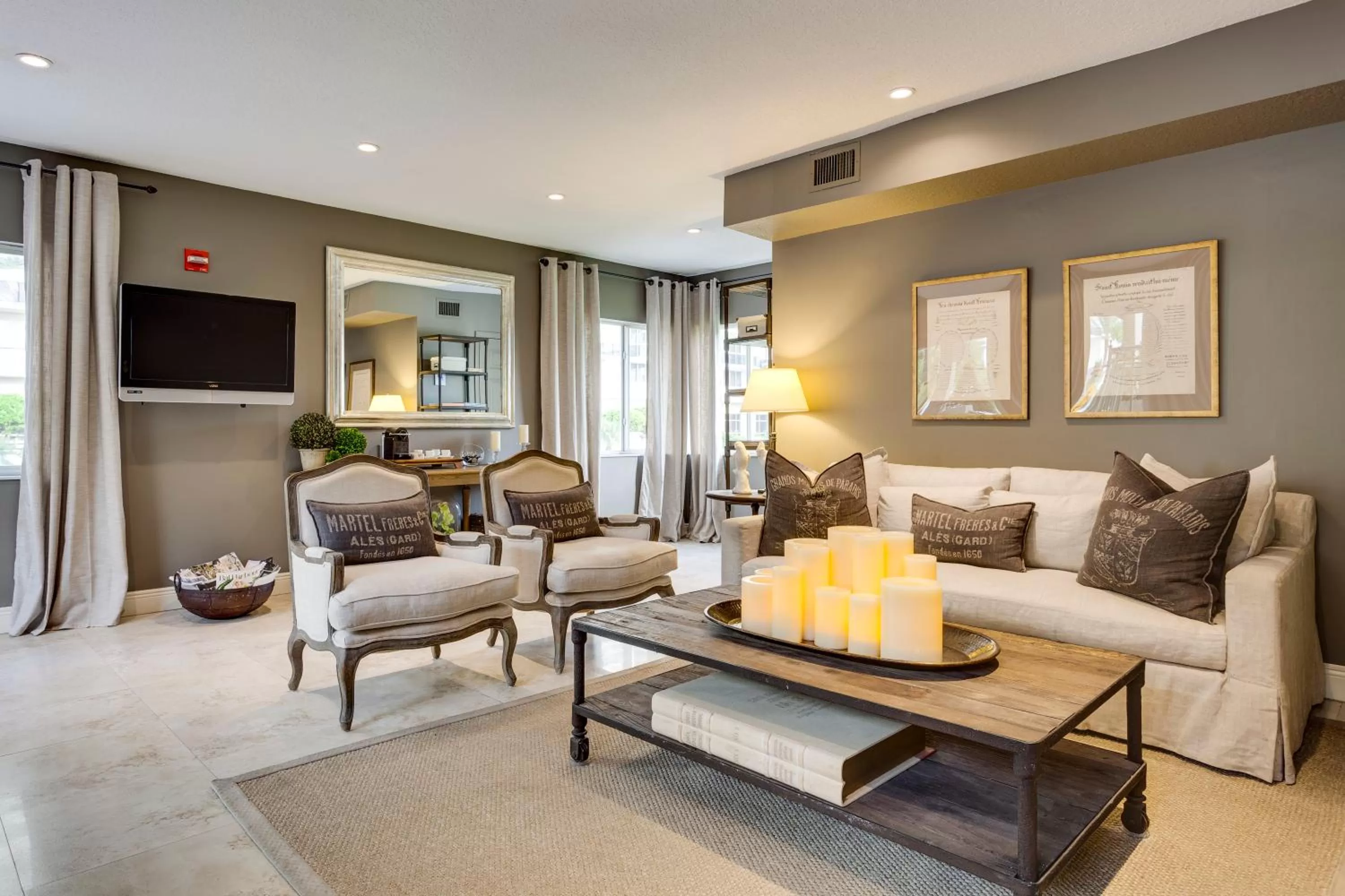 Lobby or reception in Sun Harbour Boutique Hotel