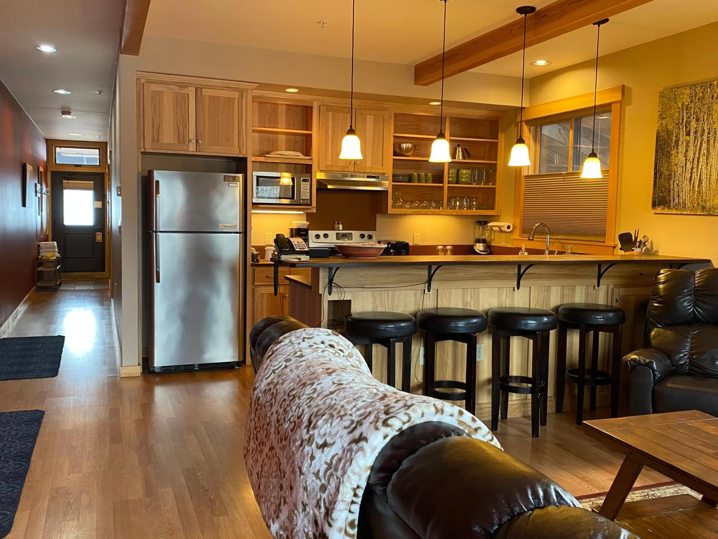 Kitchen or kitchenette in Twisp River Suites