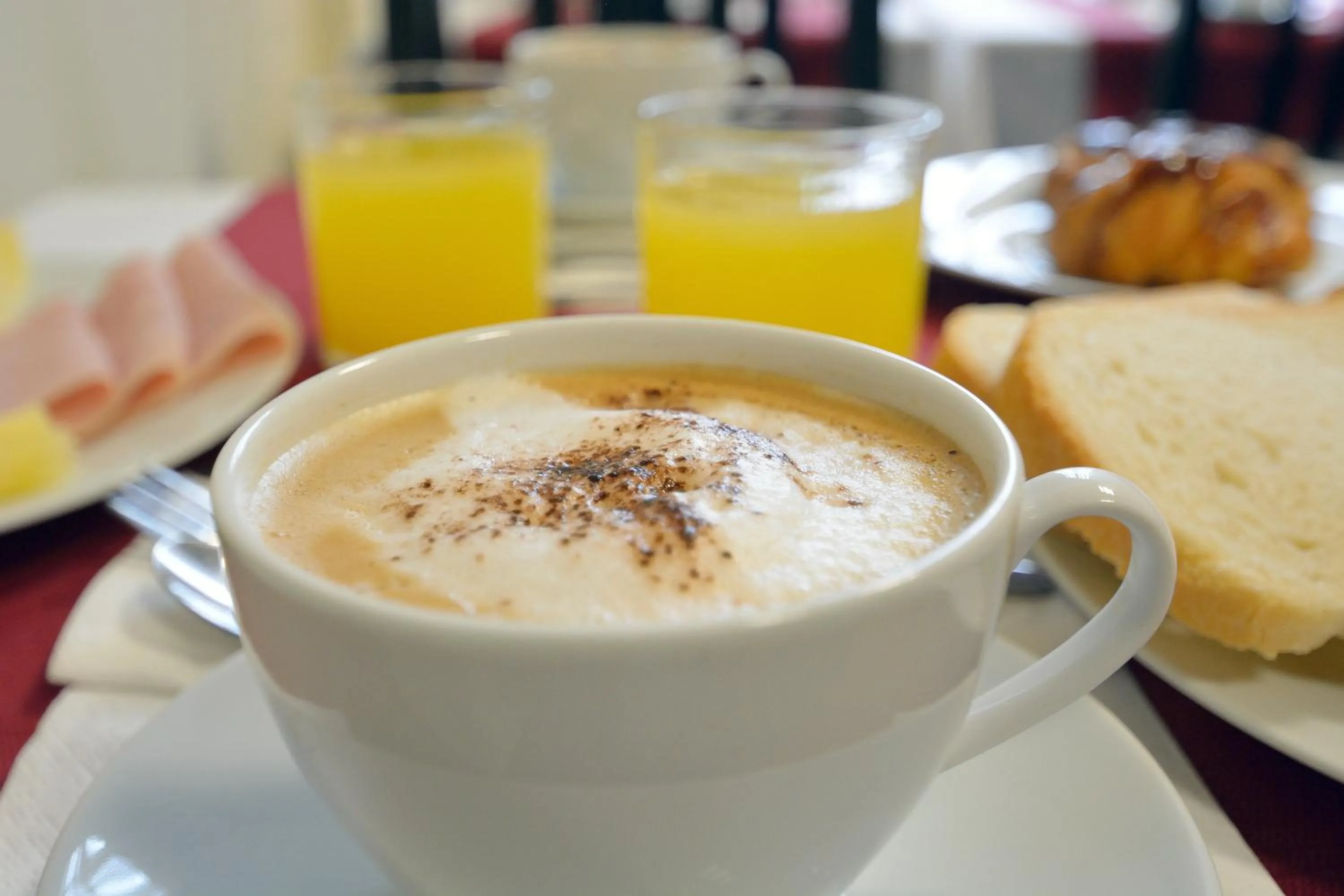 Food and drinks in B&B Marbò Florence