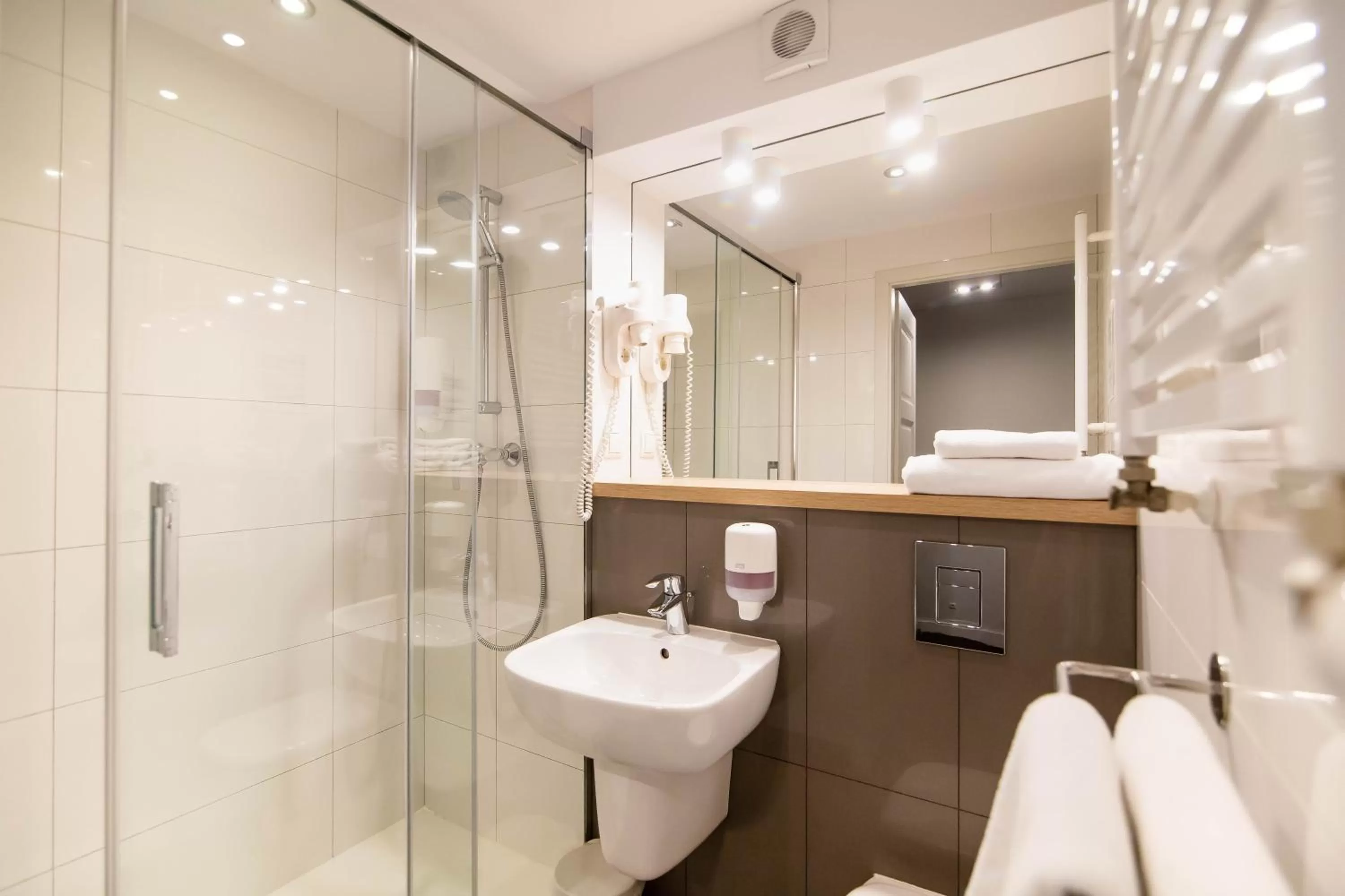 Shower in Hotel Czarna Róża