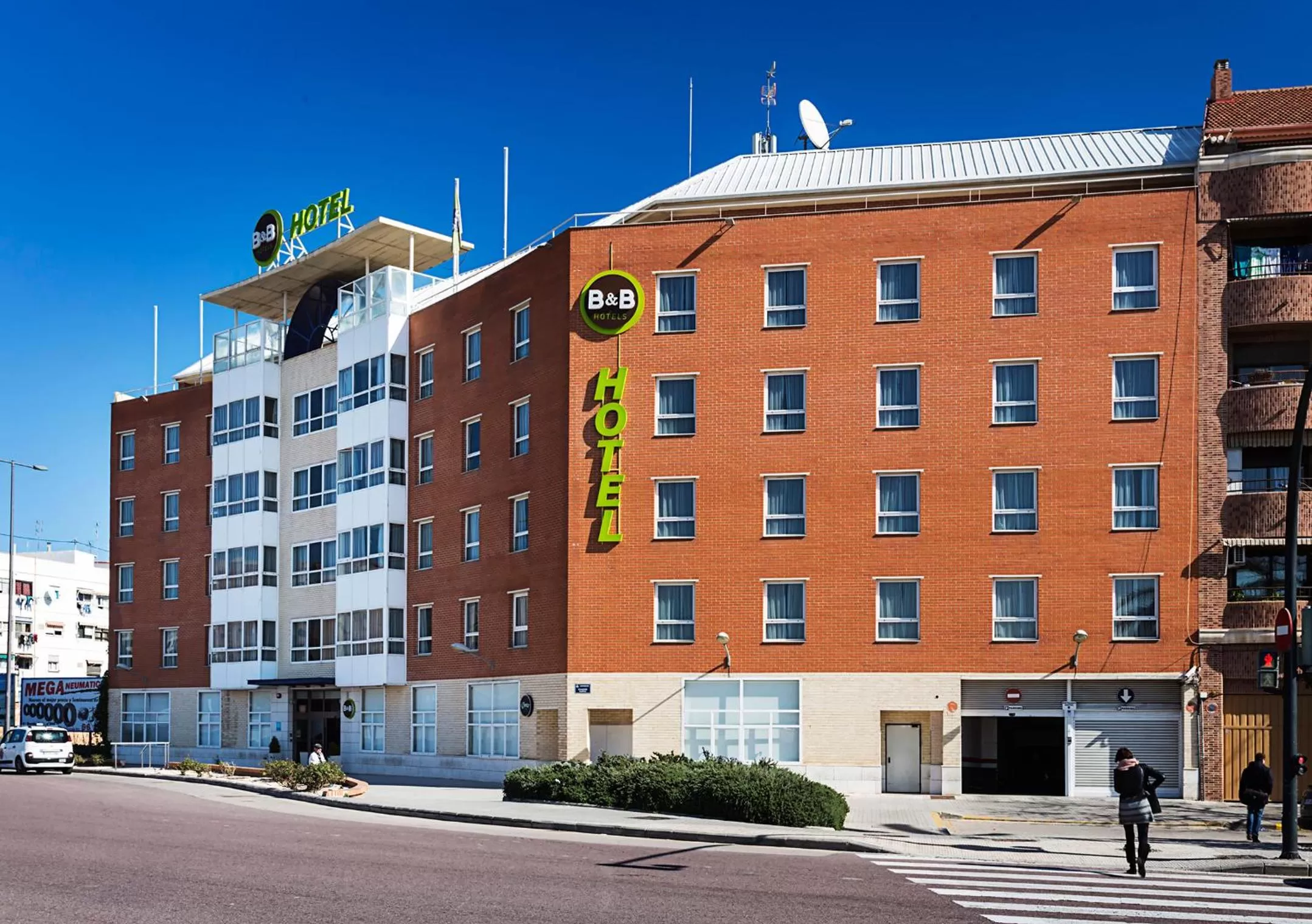 Property building in B&B HOTEL Valencia Ciudad de las Ciencias