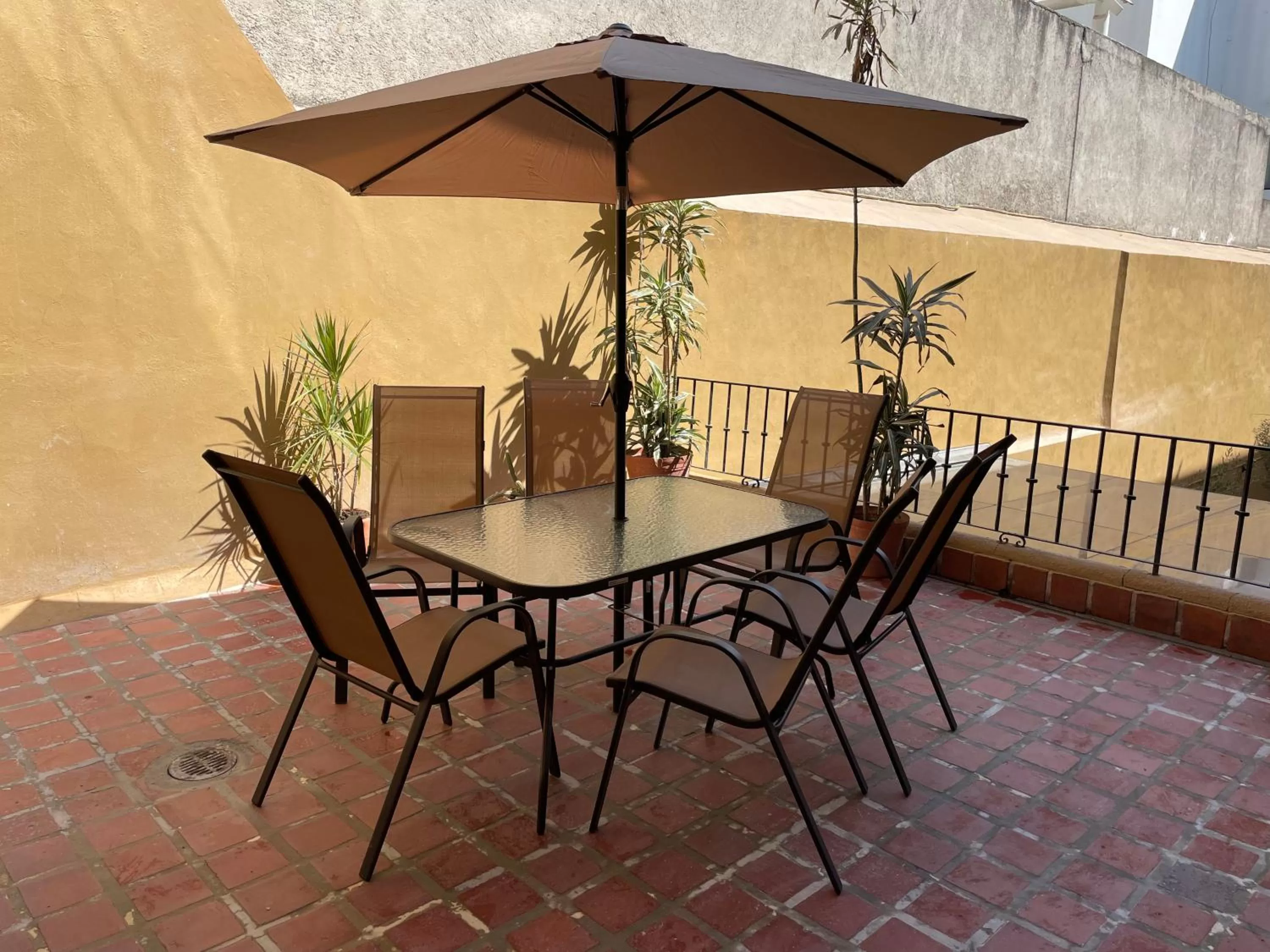 Lounge or bar in Colmena Hotel CDMX Centro