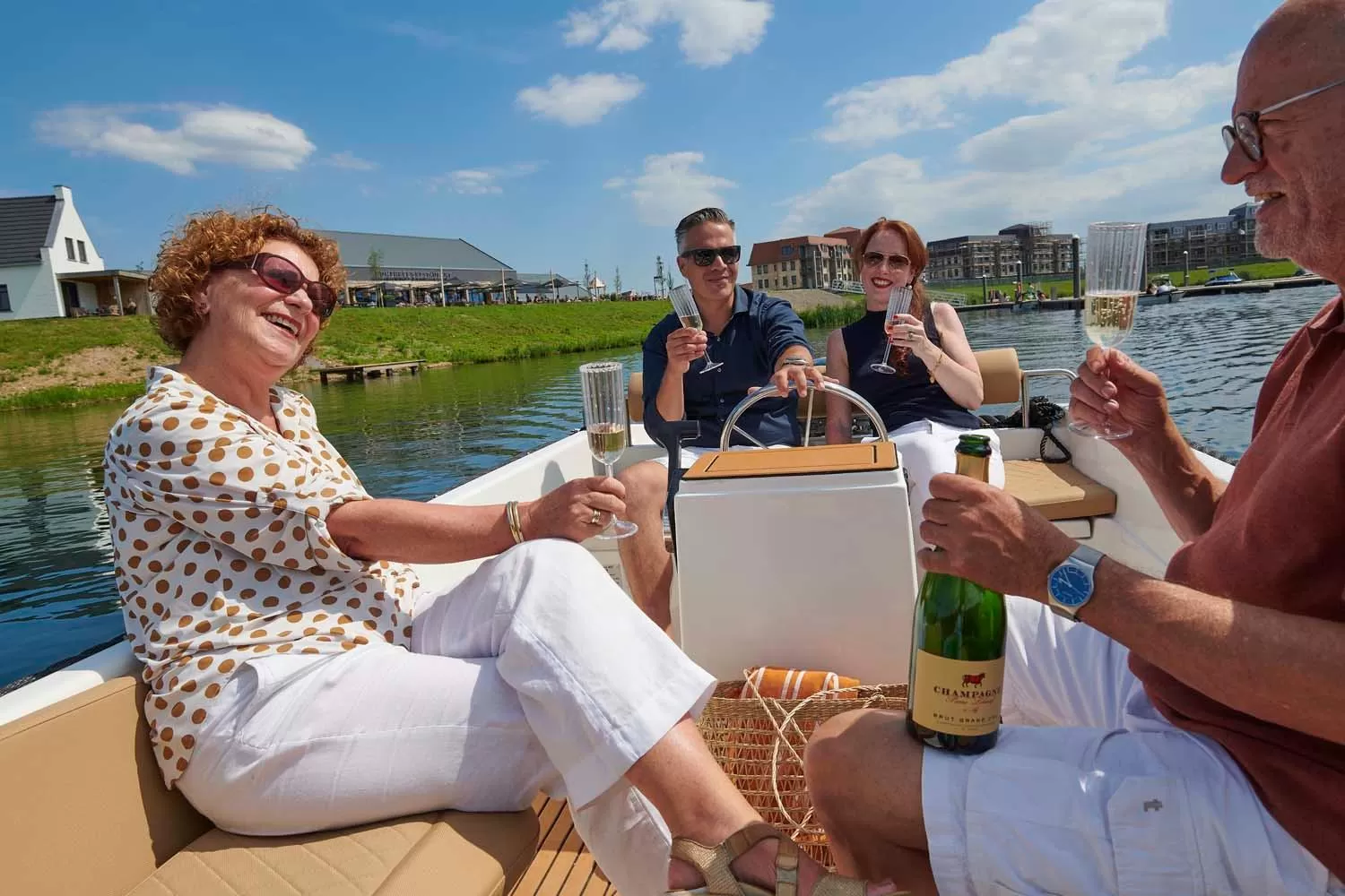 Lake view in Parc Maasresidence Thorn Apartments