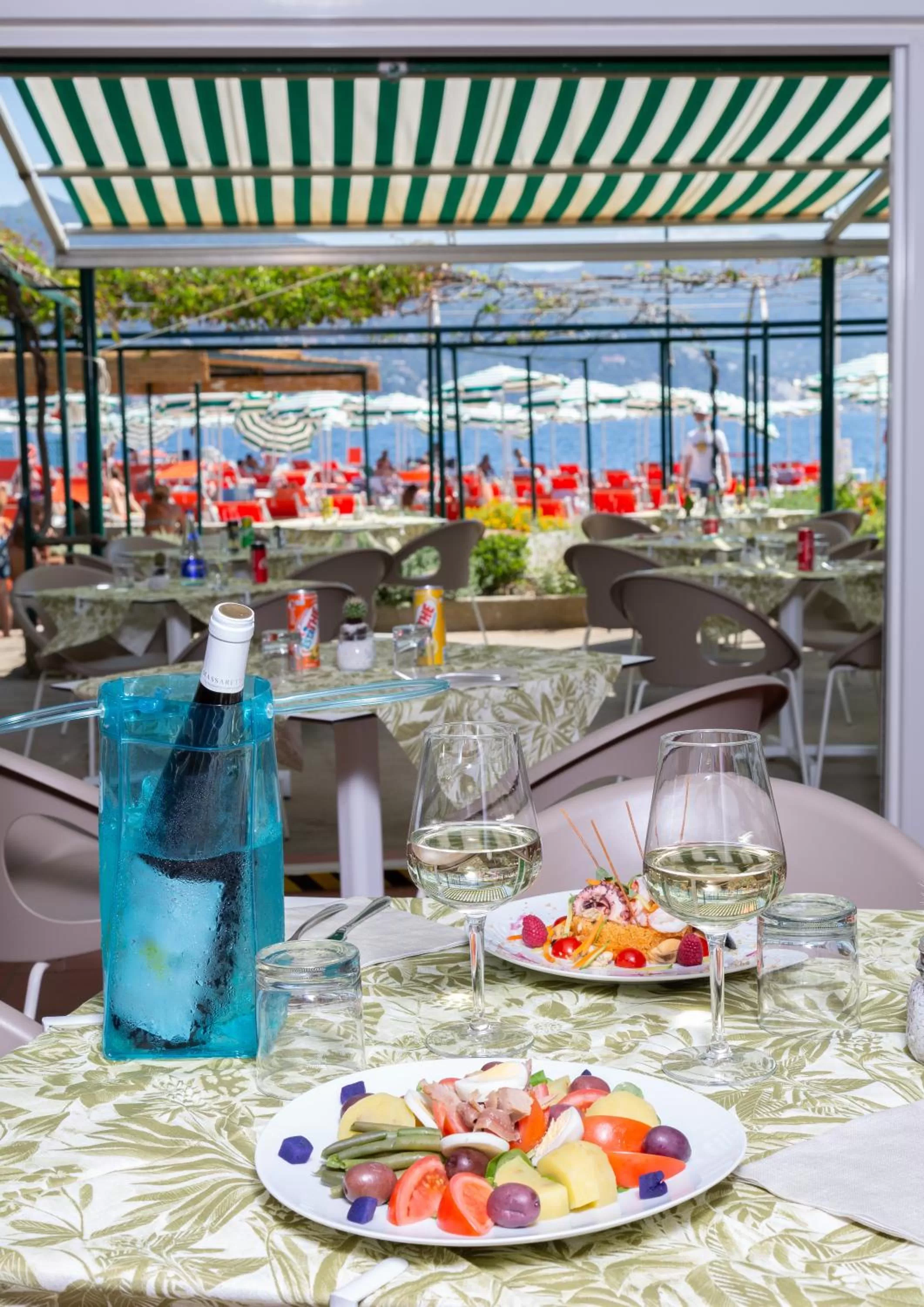 Restaurant/places to eat in Best Western Regina Elena