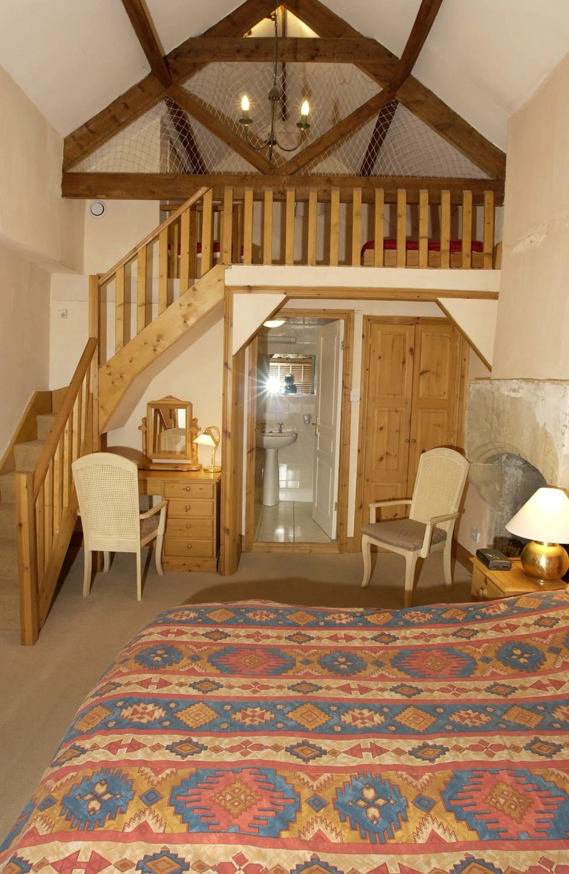 Photo of the whole room in Centre Of Britain Hotel