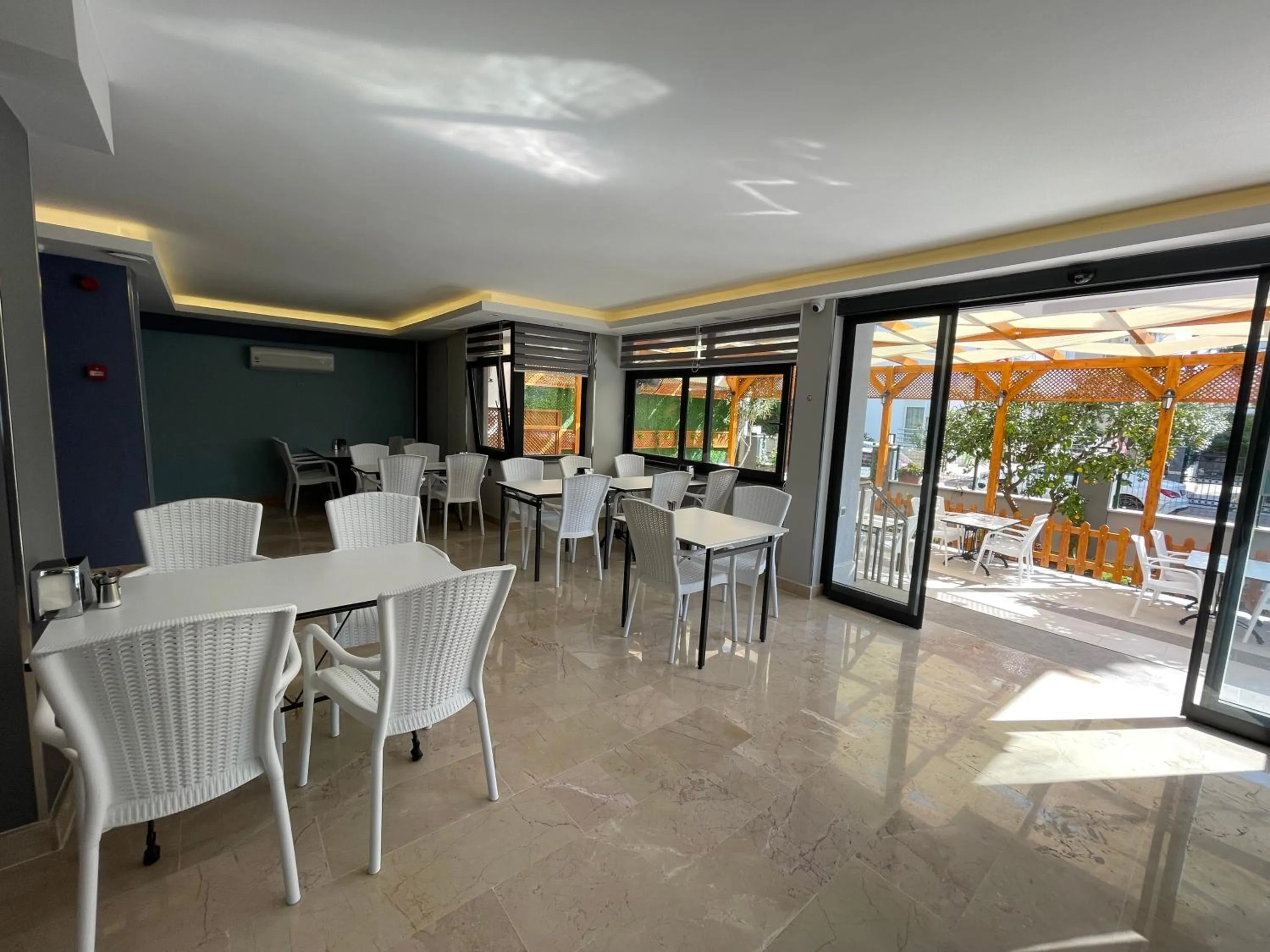 Restaurant/places to eat in OPERA Hotel Antalya