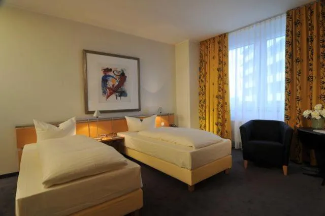 Bed in Best Western Hotel im Forum Mülheim