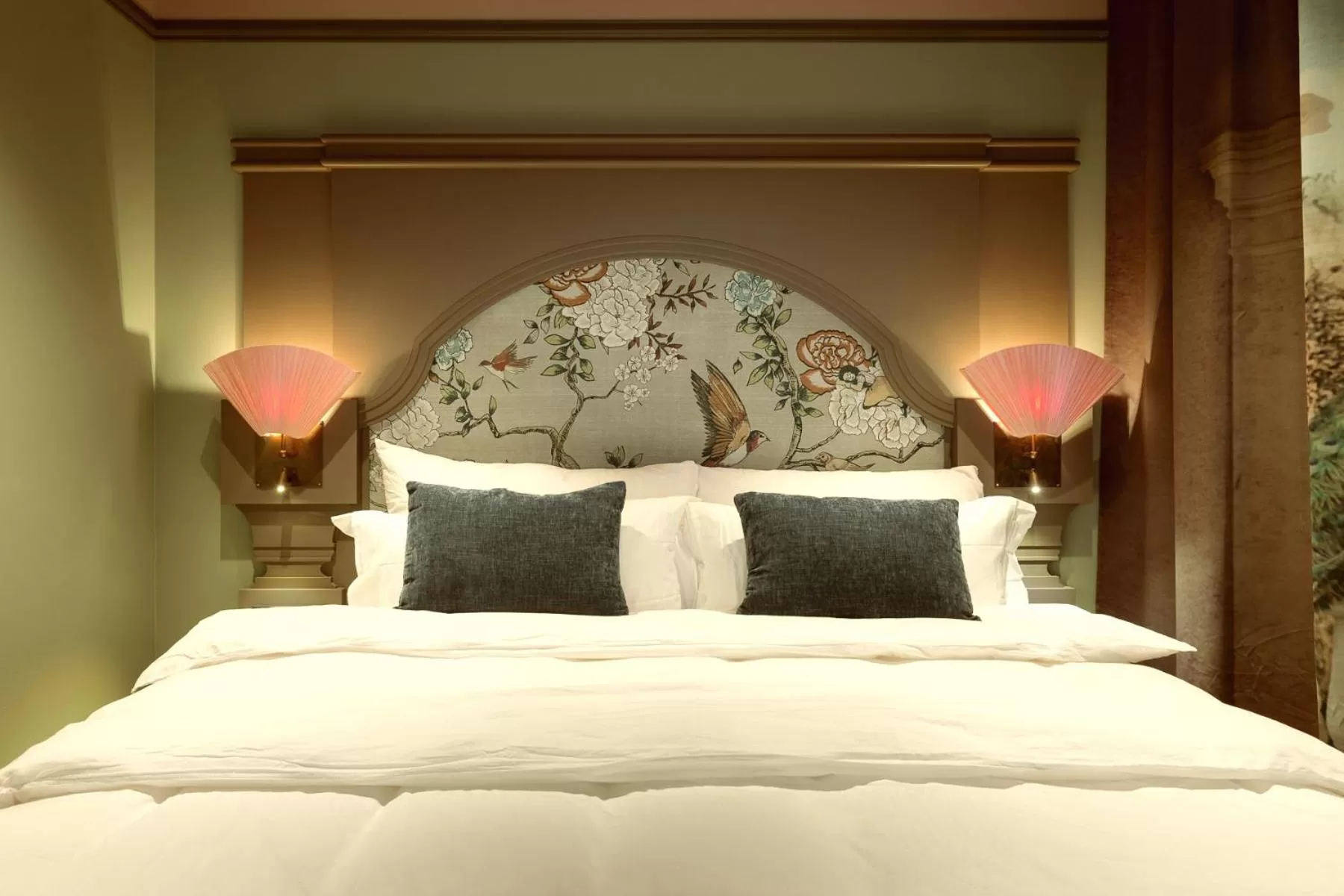 Bed in Liseberg Grand Curiosa Hotel