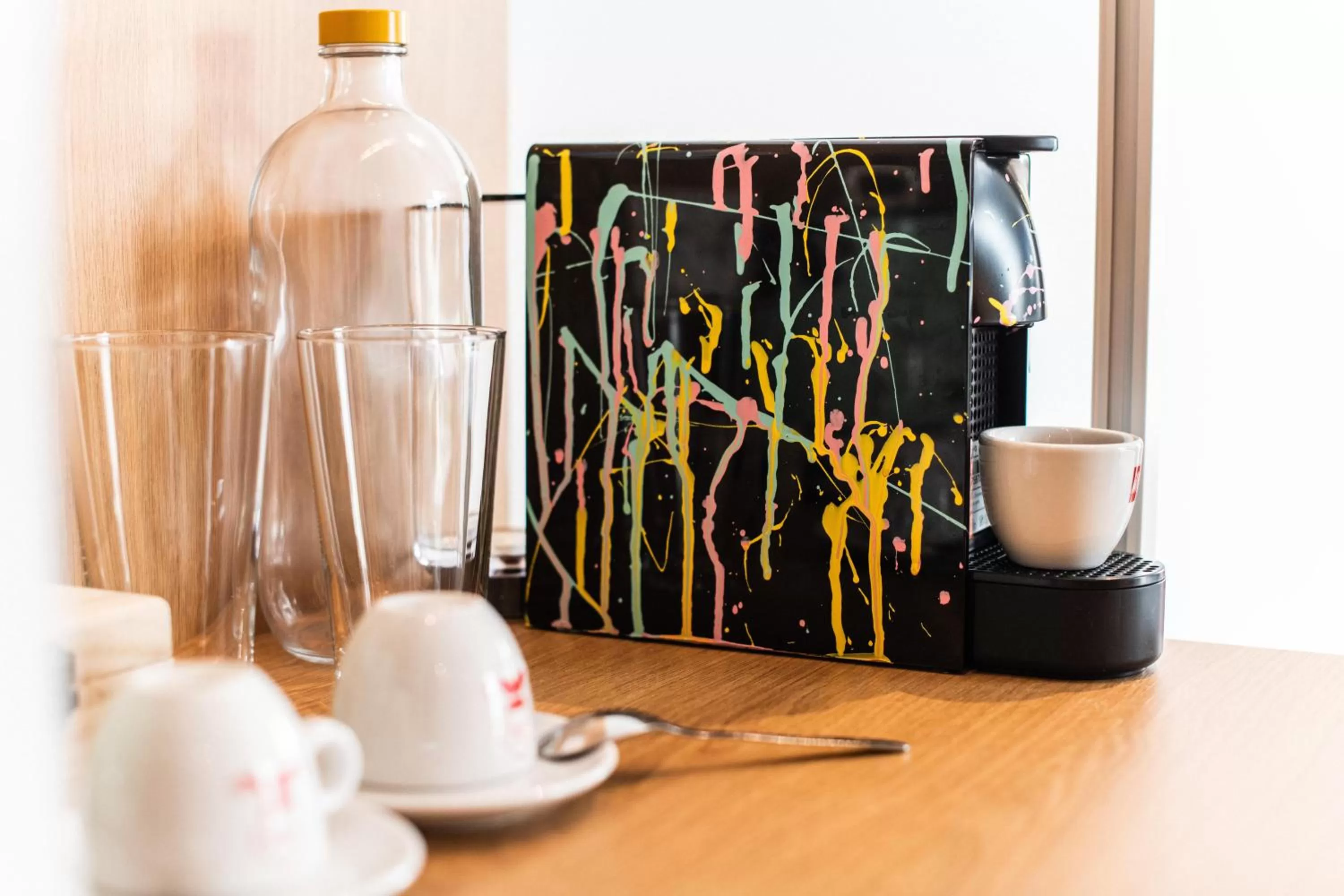 Coffee/tea facilities in Hotel Kitchen59