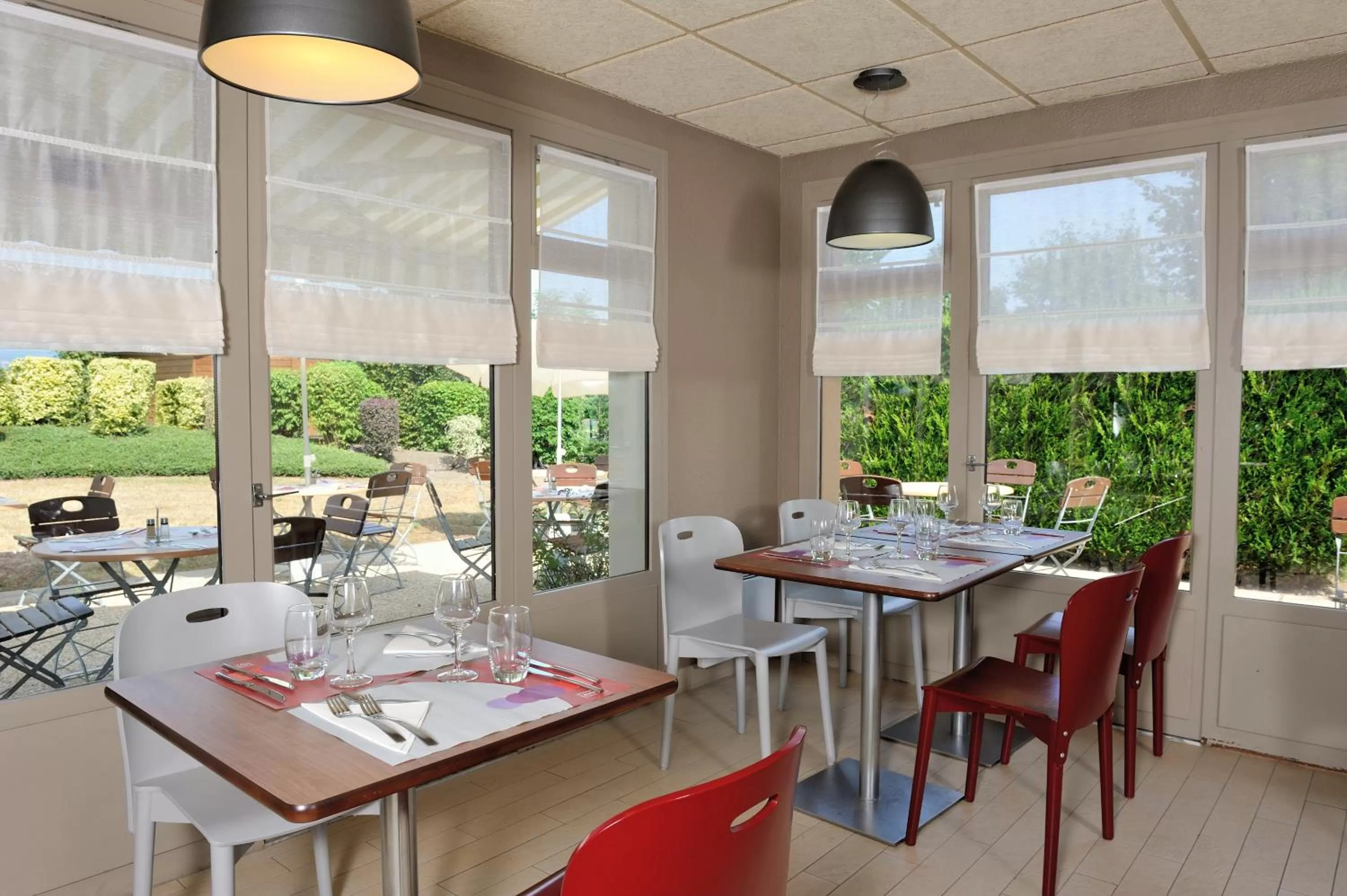 Restaurant/places to eat in Campanile Clermont-Ferrand ~ Aubière