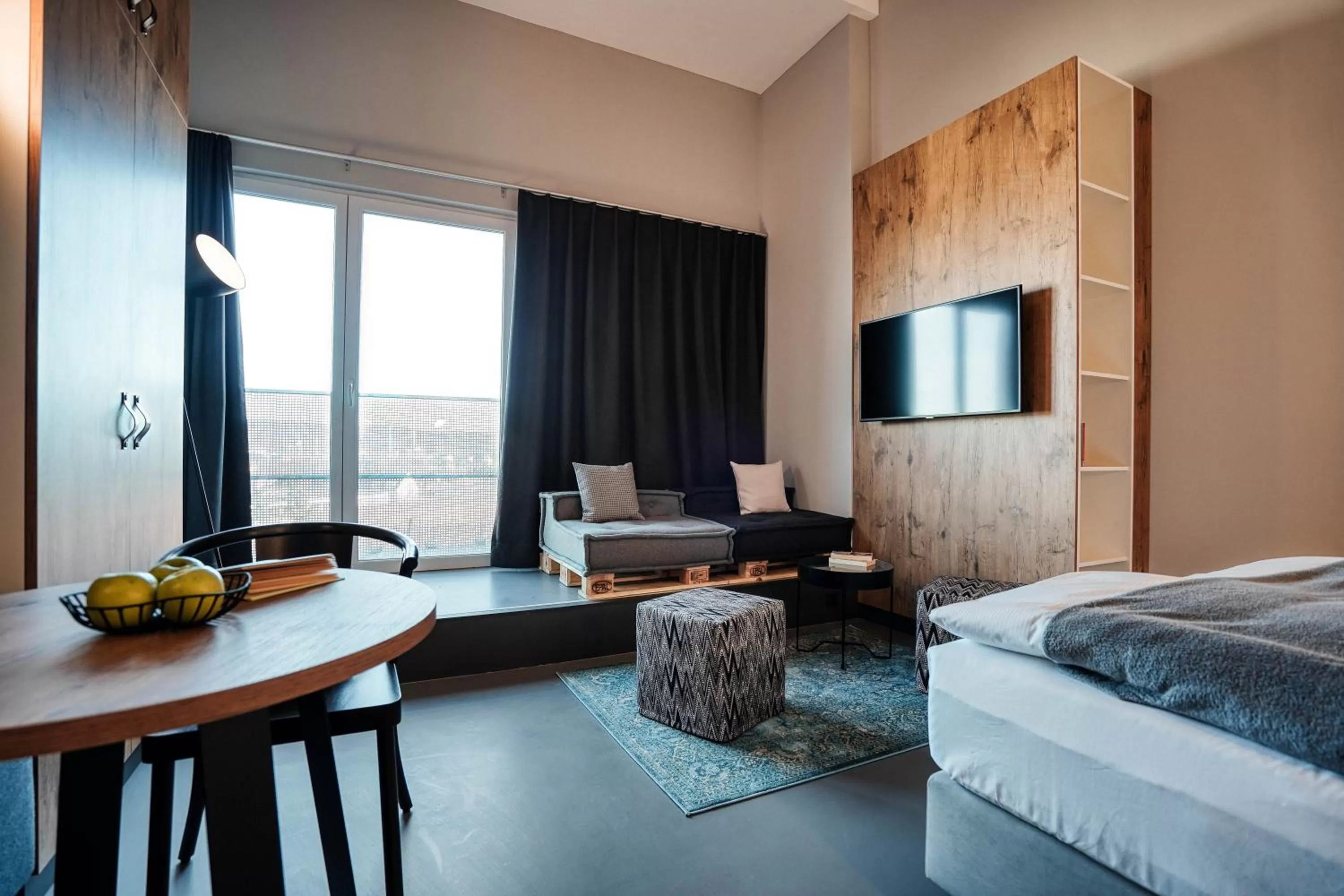 Seating area, Bed in CLOUD No7 LOFTS