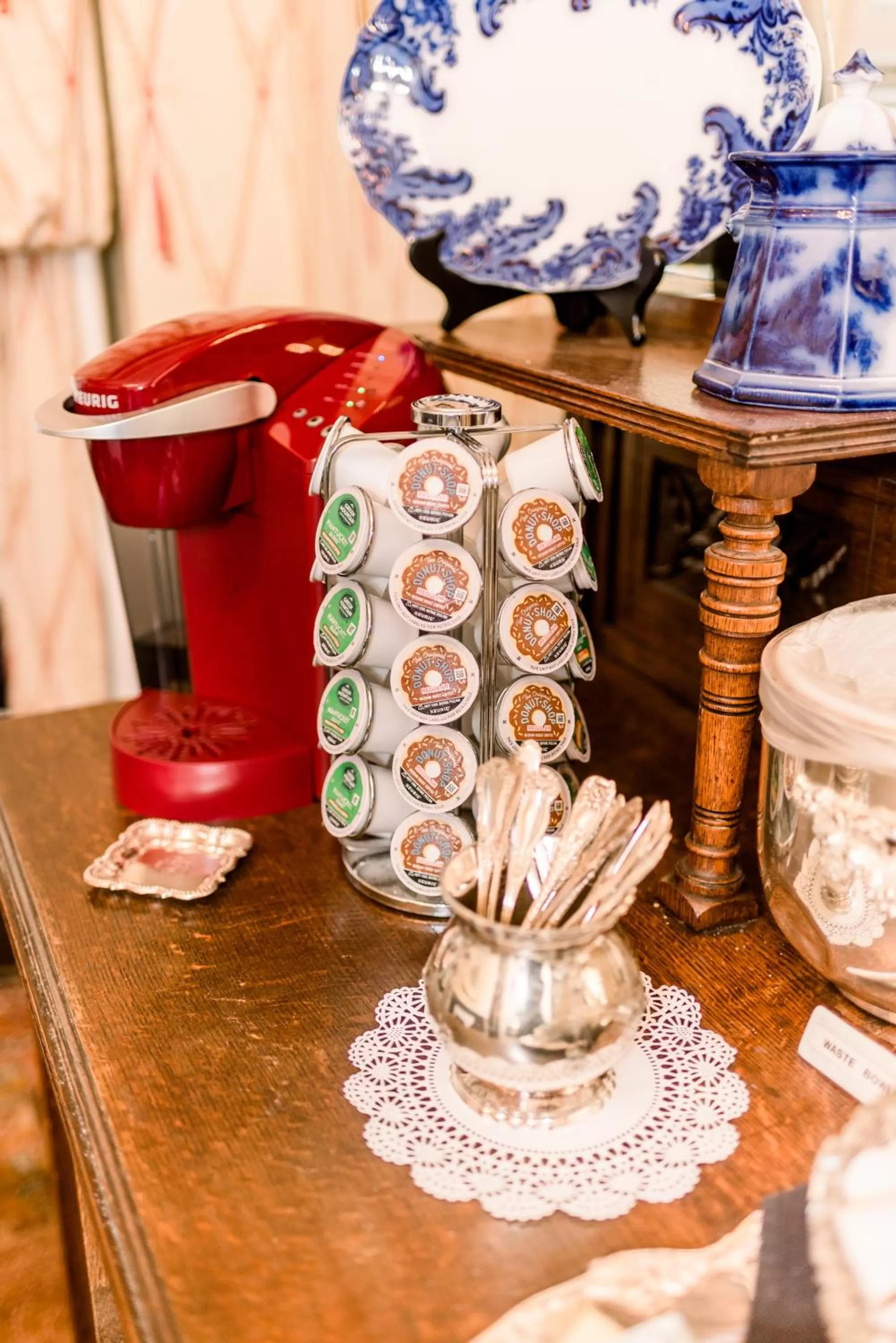 Buffet breakfast in Ballastone Inn