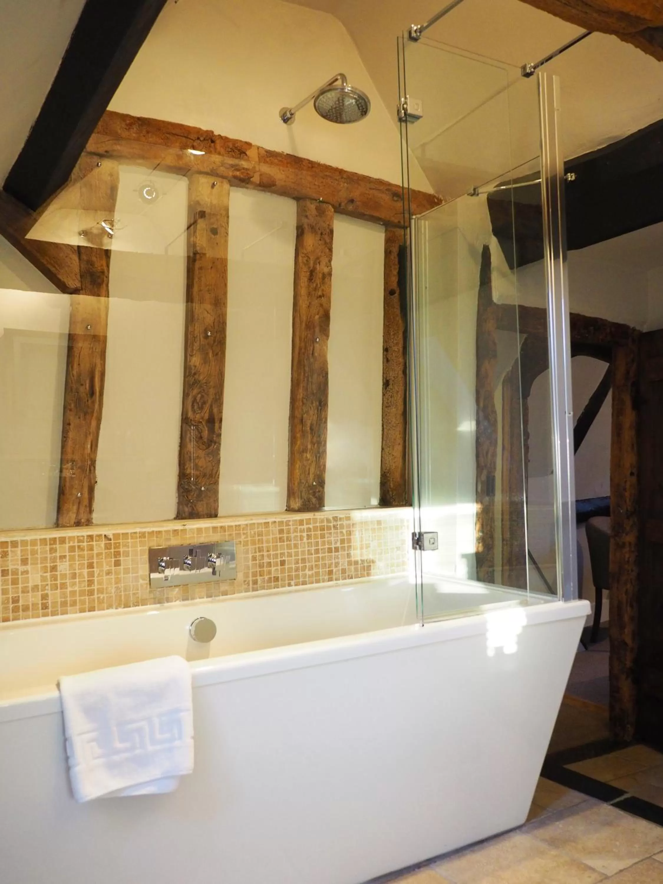 Bath in Bear and Ragged Staff