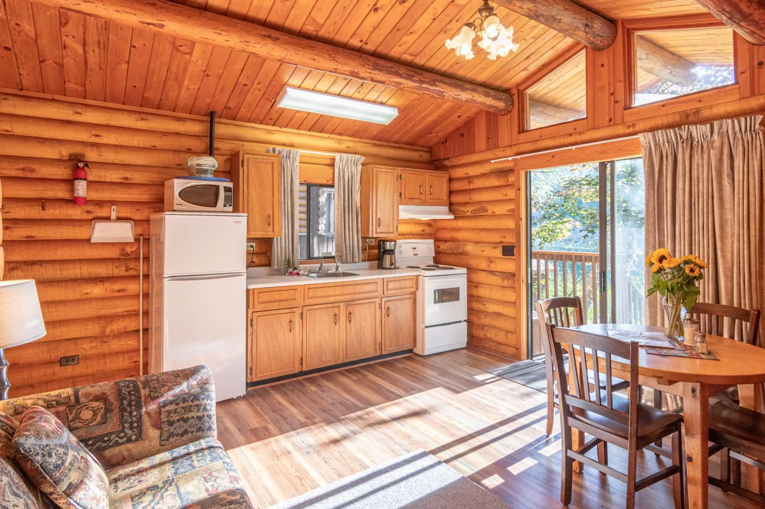 Coffee/tea facilities in Cusheon Lake Resort