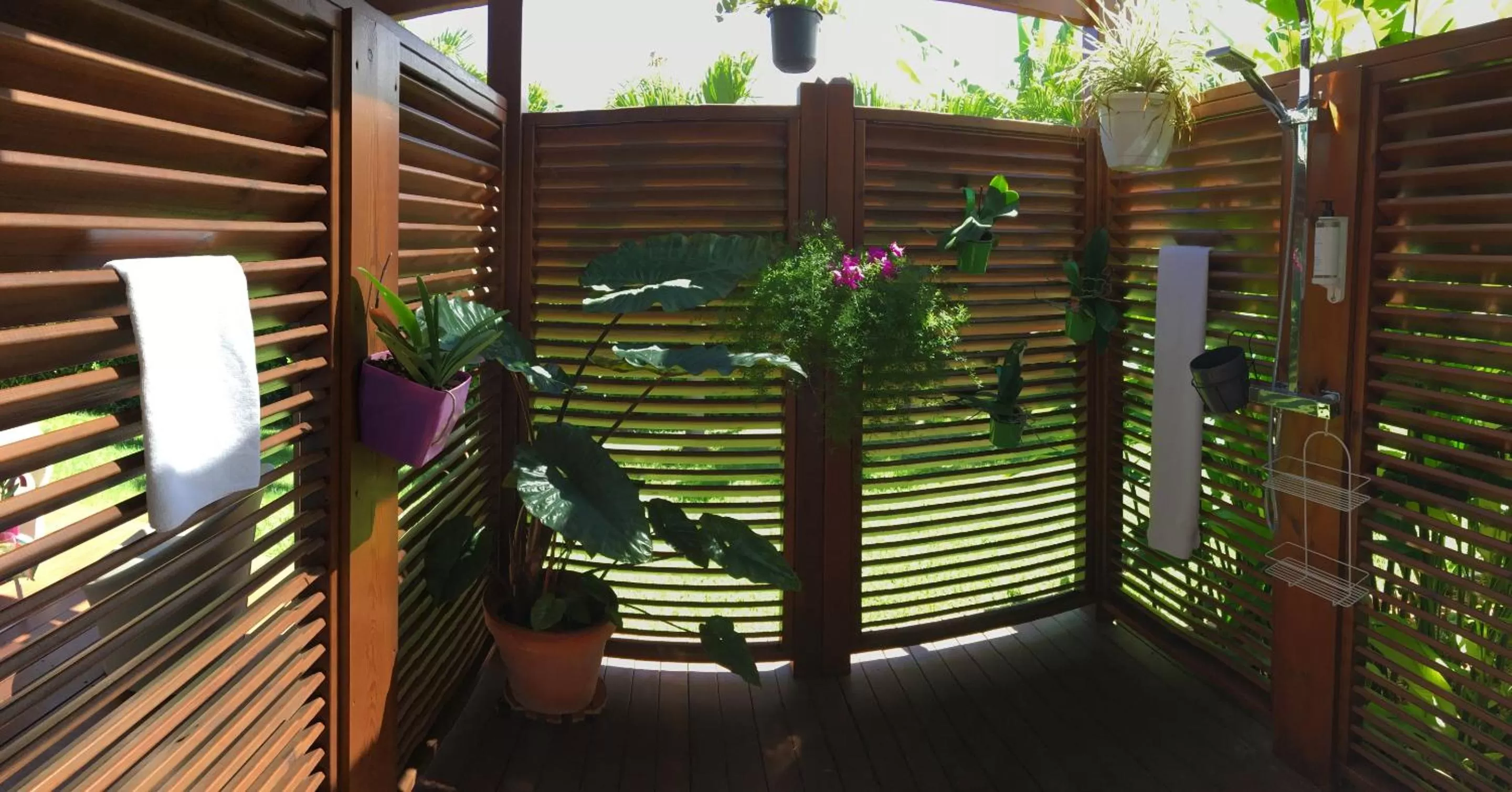 Bathroom in Chambres d'hôtes et villas chez Flo