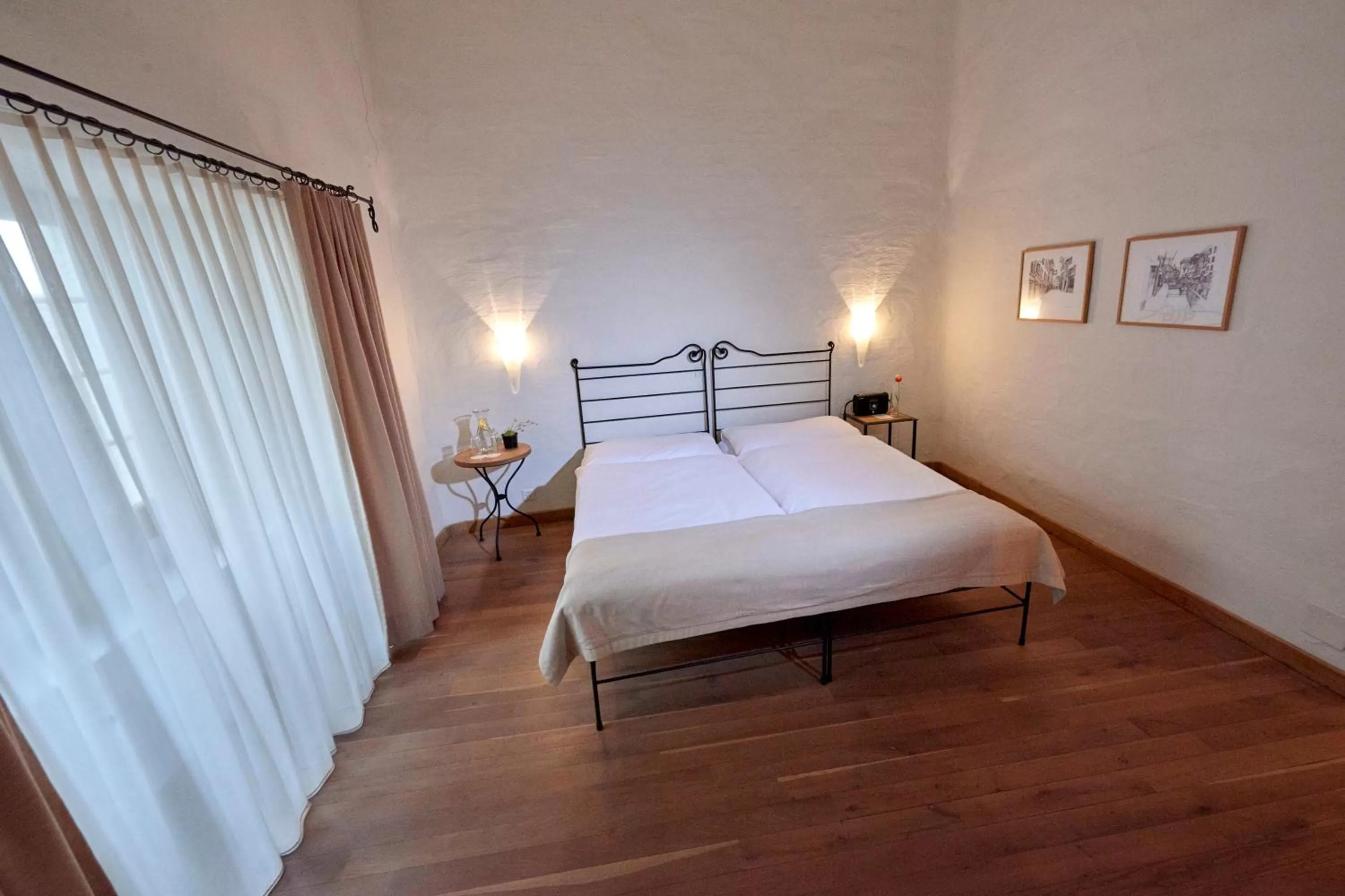 Bed in Hotel Restaurant Rathaus