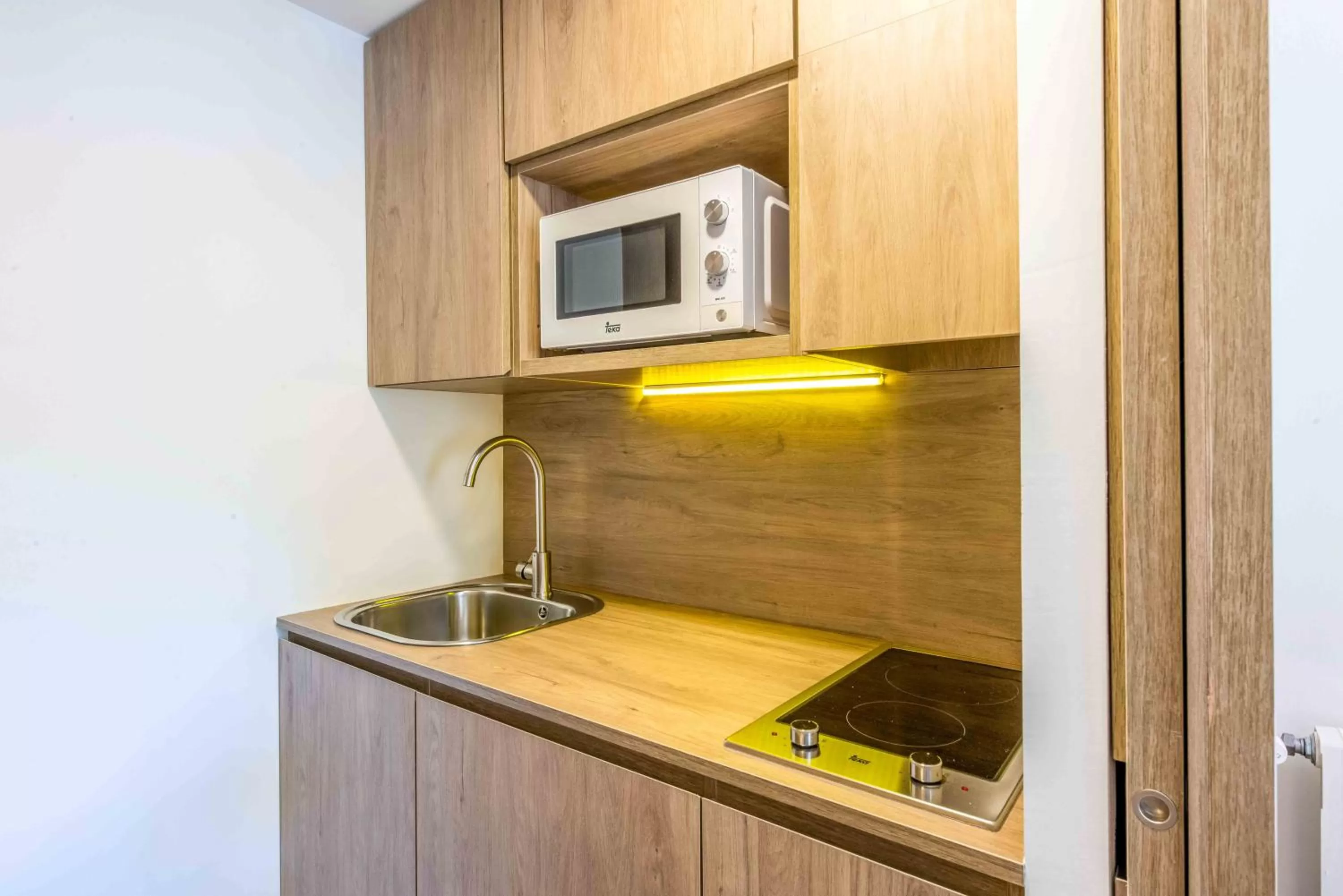 Kitchen or kitchenette in Valentin Somni Hotel & Suites