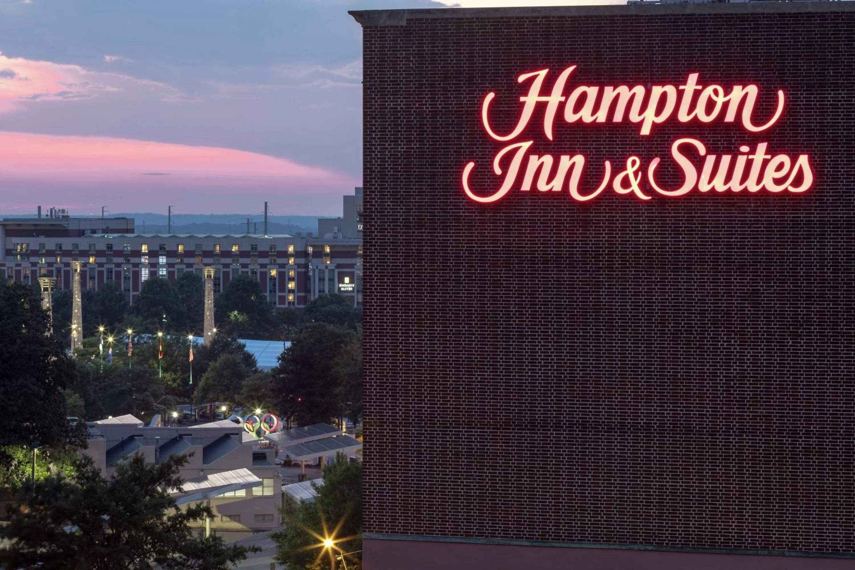 Property building in Hampton Inn & Suites Atlanta-Downtown