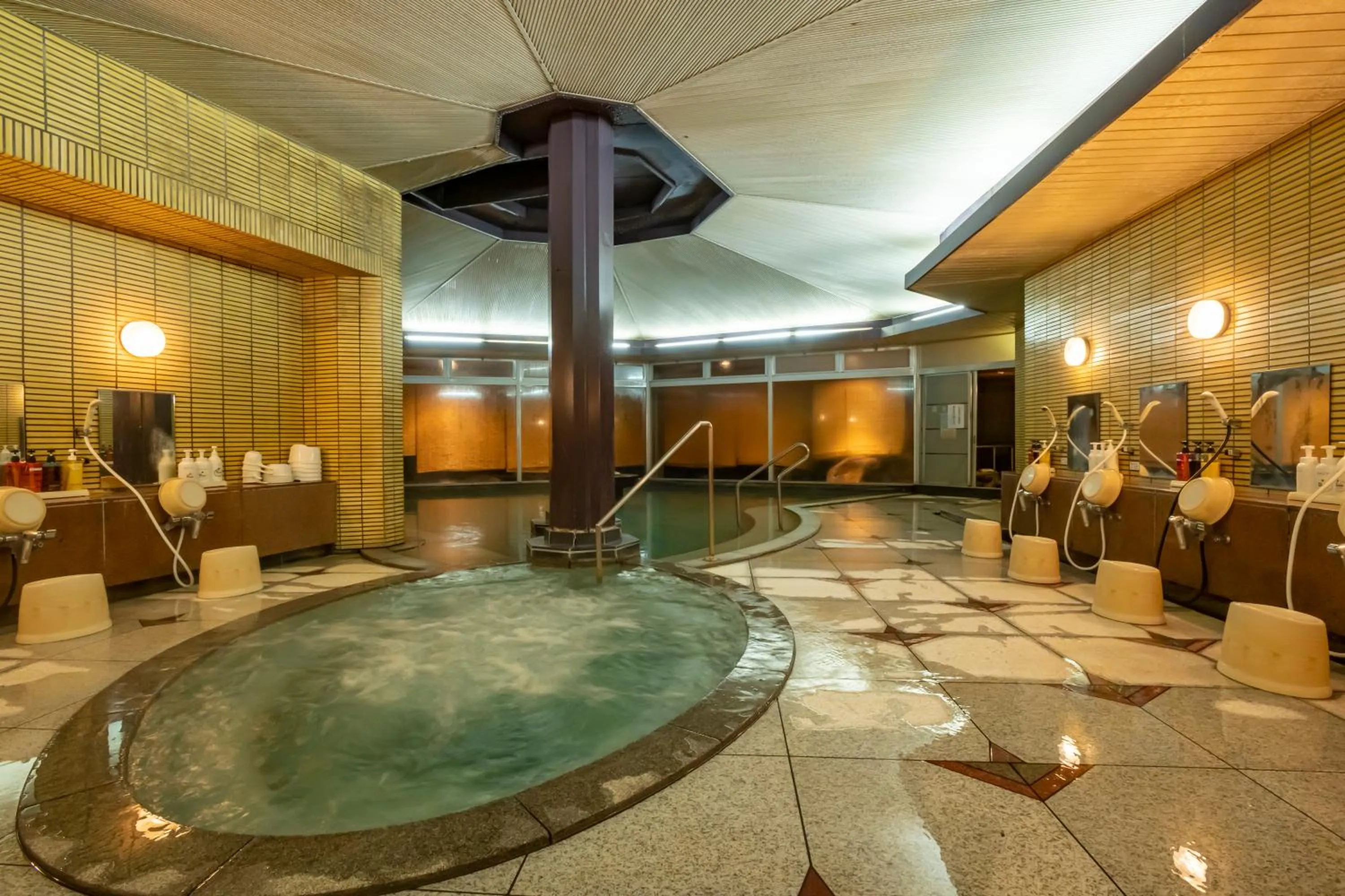 Hot Spring Bath in Senkeien Tsukioka Hotel