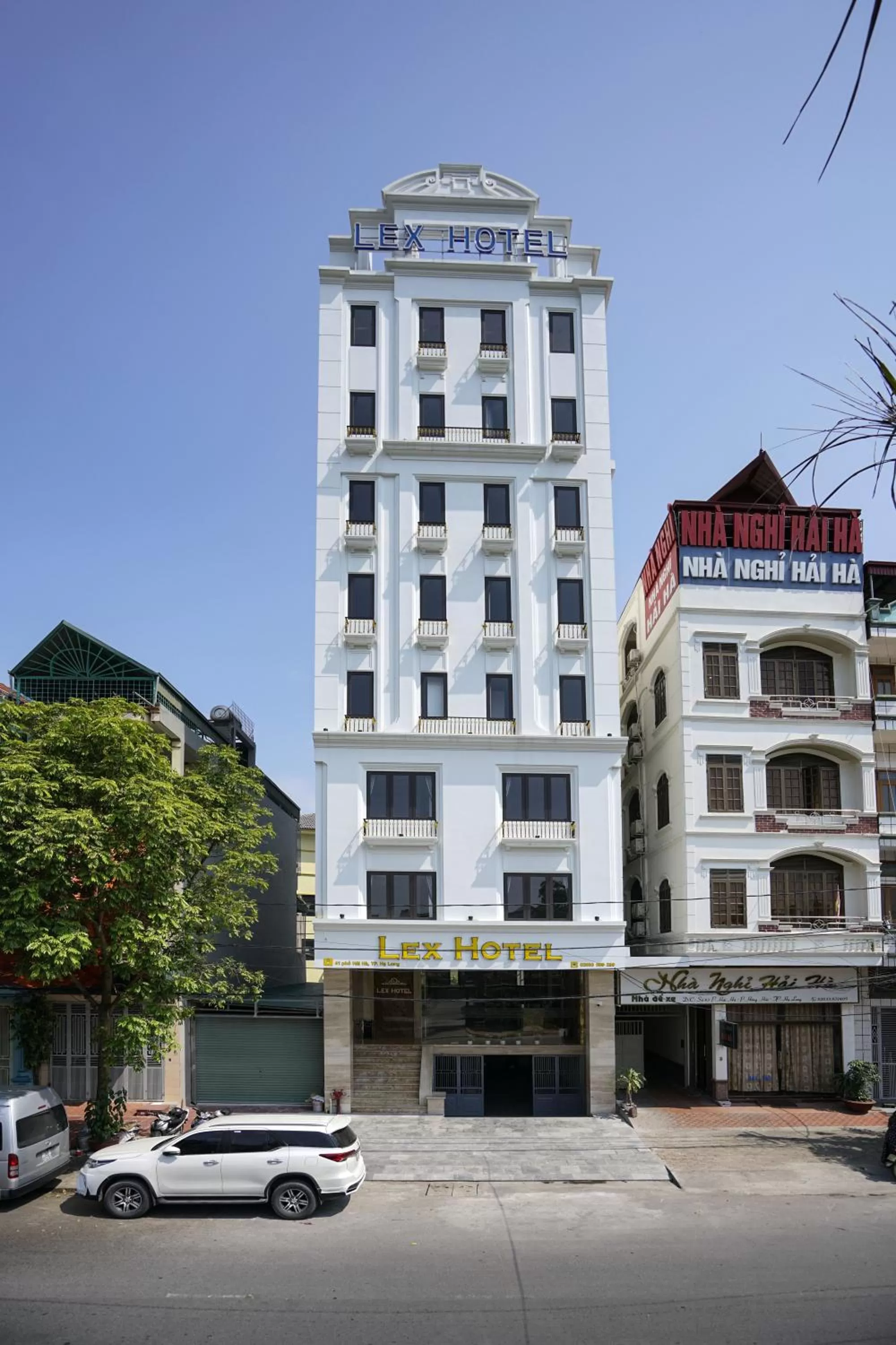 Property Building in LEX HOTEL