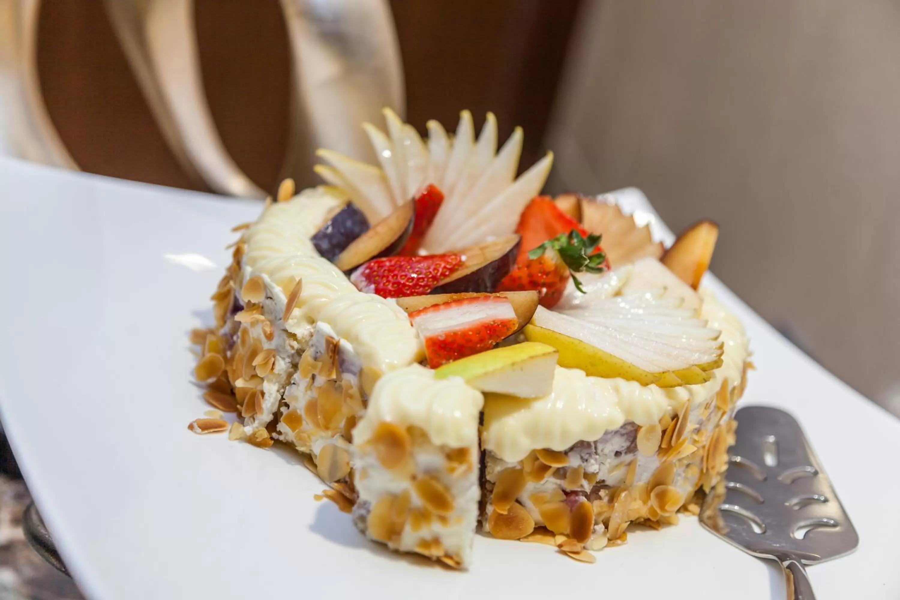 Food in Harir Palace Hotel