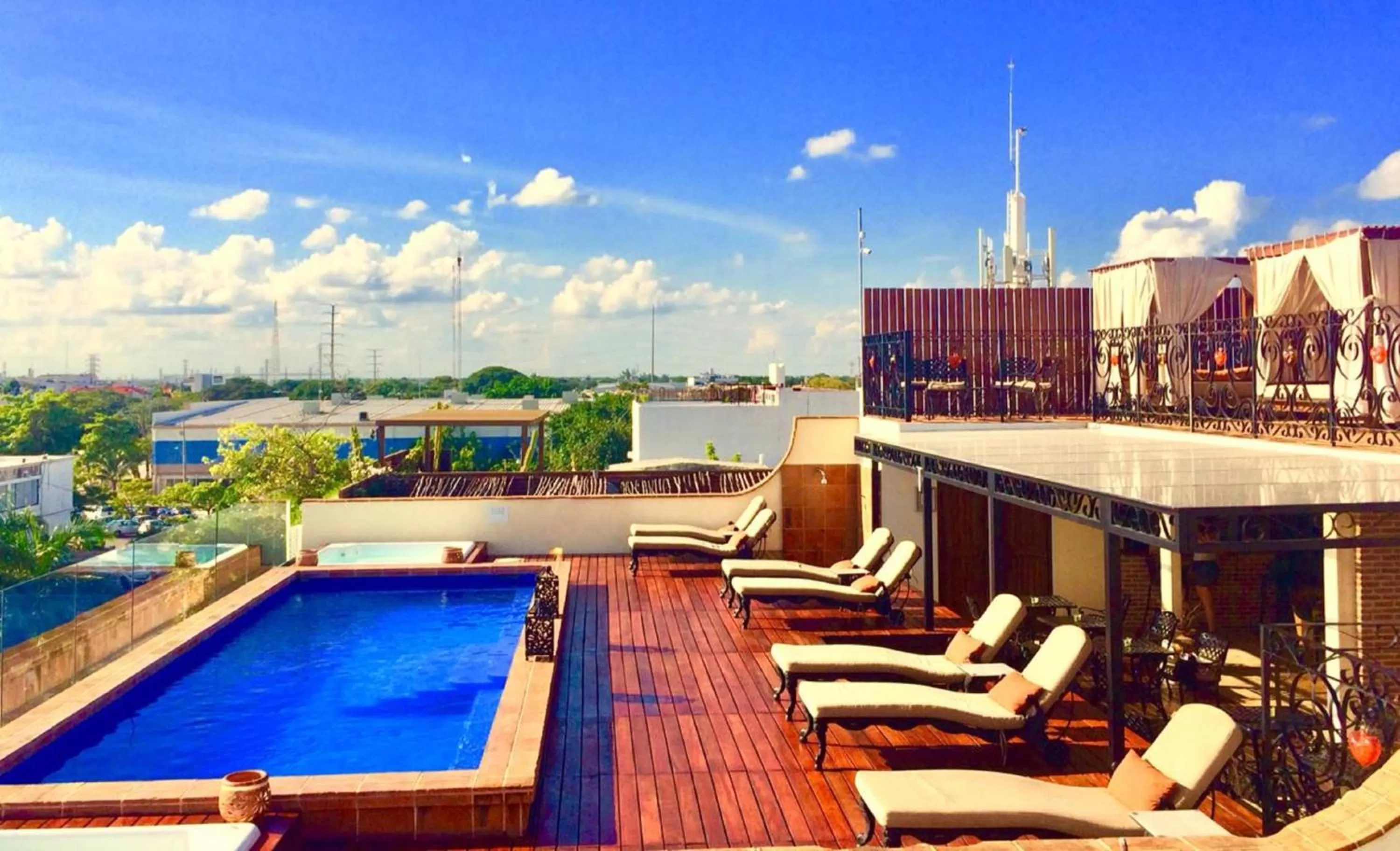 Swimming pool in La Pasion Colonial Hotel Boutique By Bunik