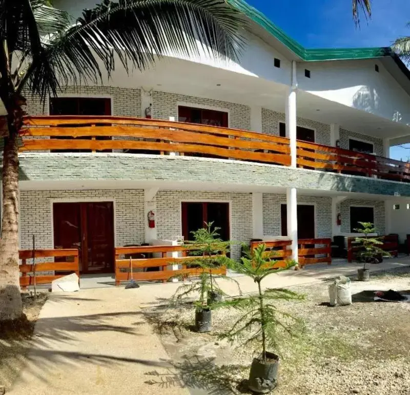 Deluxe Triple Room in Harmony Hotel Deluxe Triple Room in Harmony Hotel