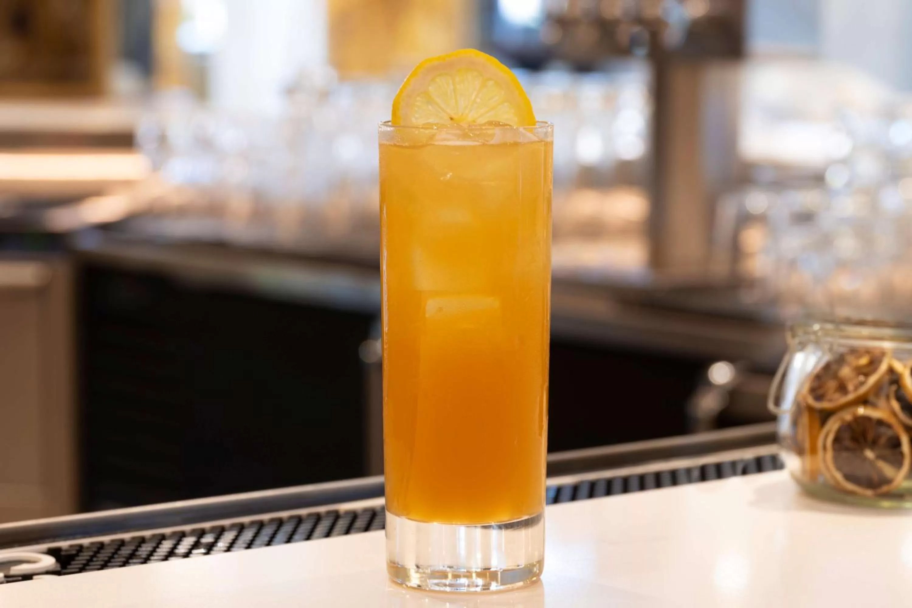 Lounge or bar in Hilton Richardson Dallas, TX