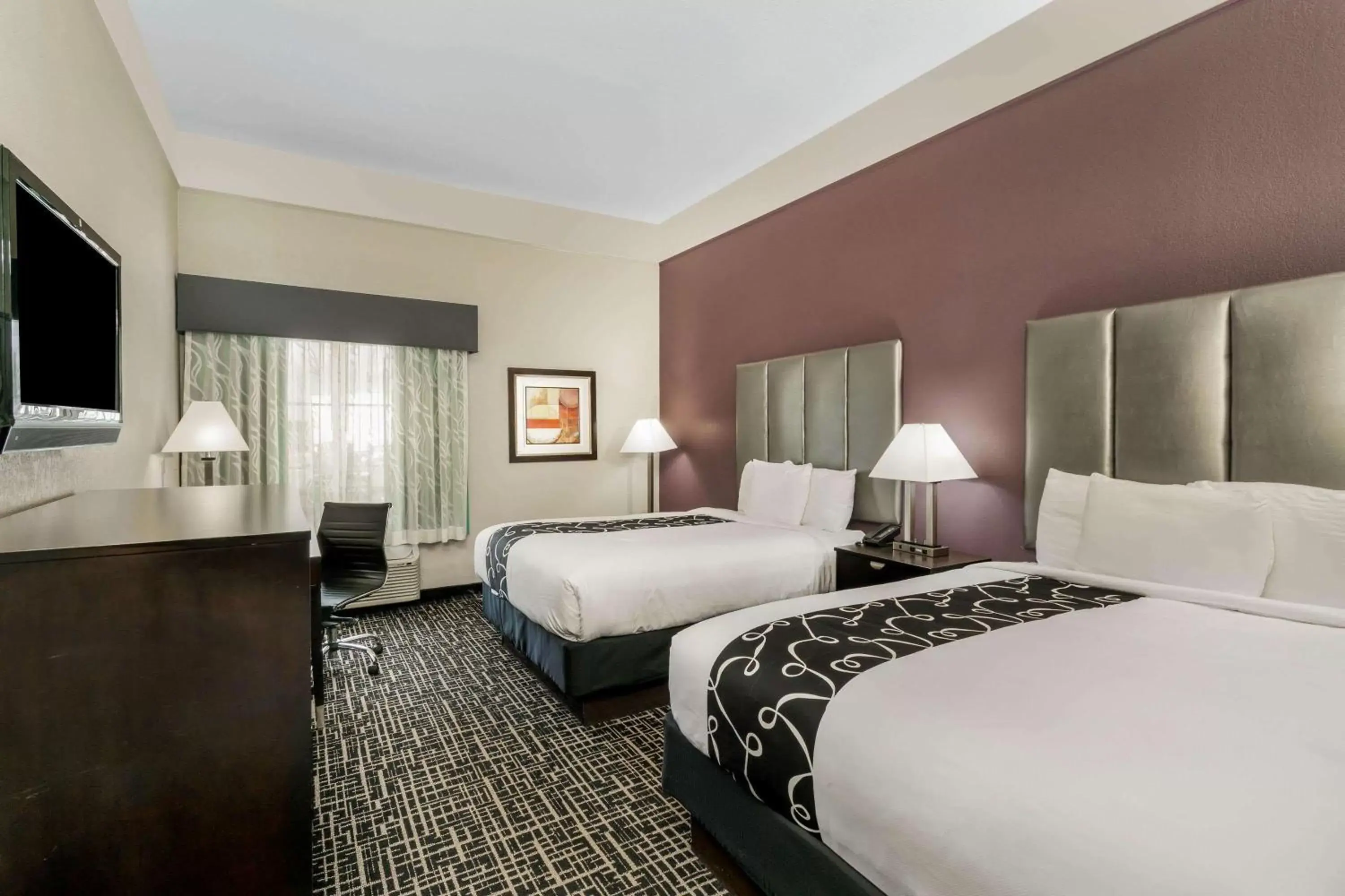 Queen Room with Two Queen Beds - Non-Smoking in La Quinta by Wyndham Canton MS Queen Room with Two Queen Beds - Non-Smoking in La Quinta by Wyndham Canton MS