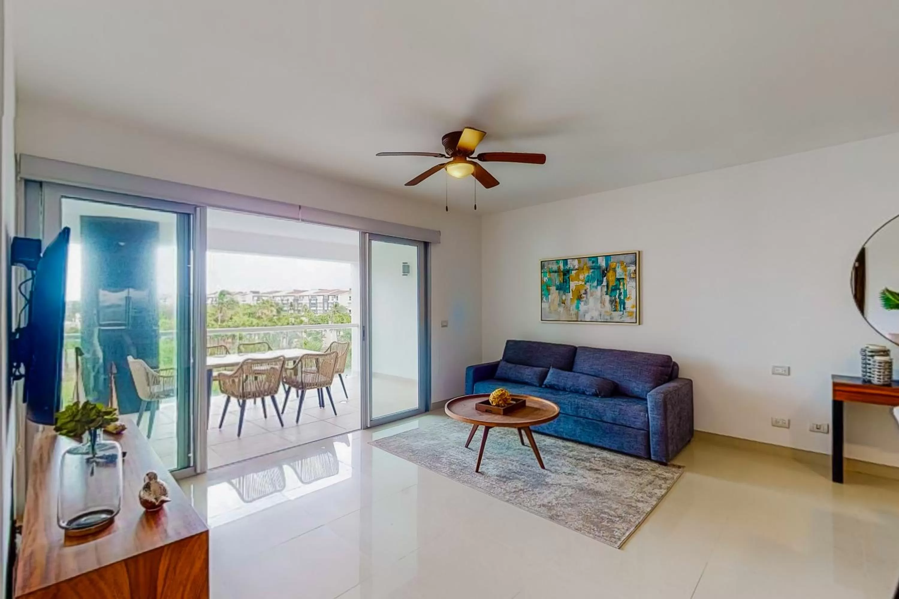 Seating Area in Hakuna Matata 725N at Mareazul Beachfront