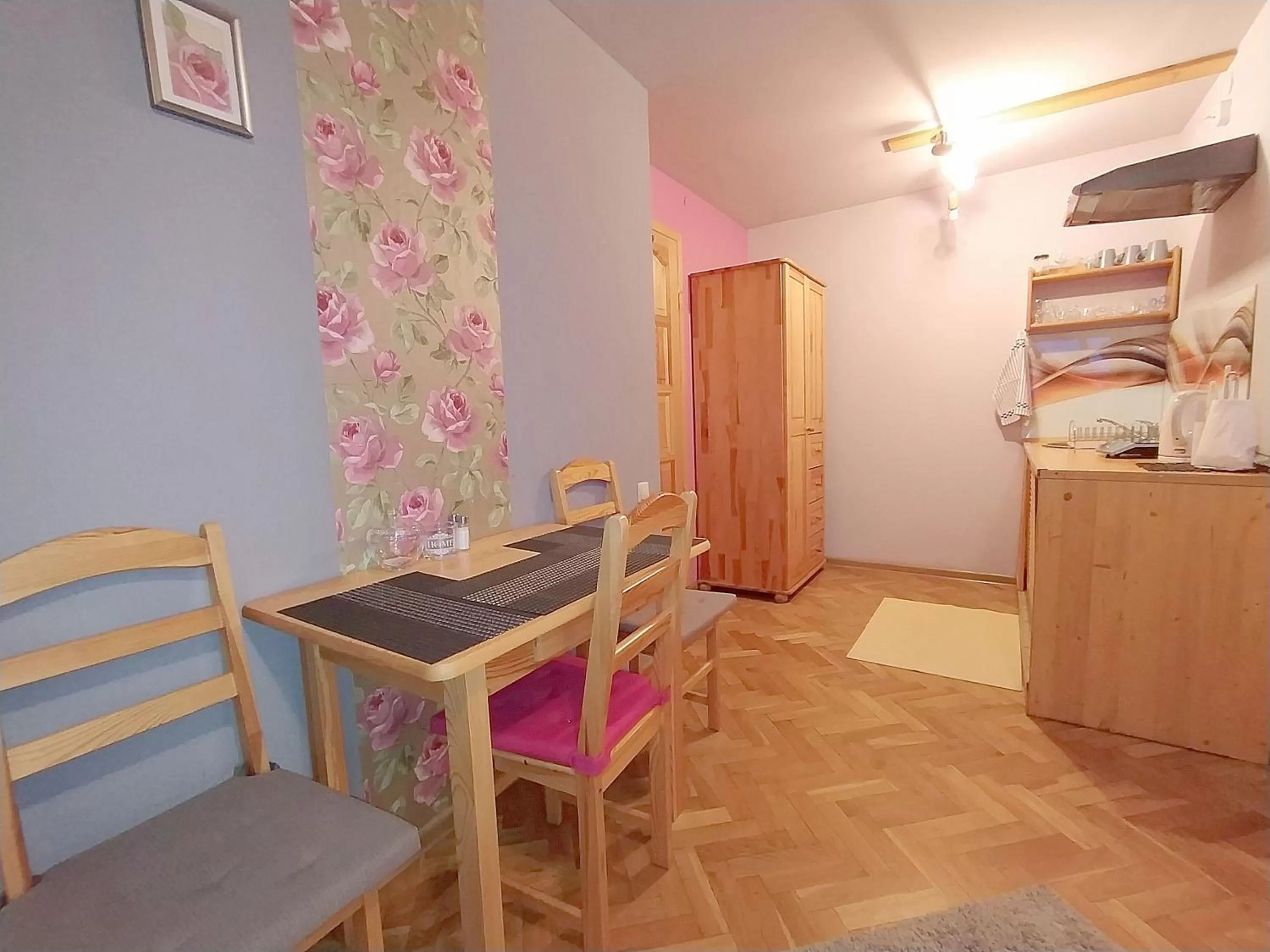 Kitchen or kitchenette, Dining Area in Willa Mozaika