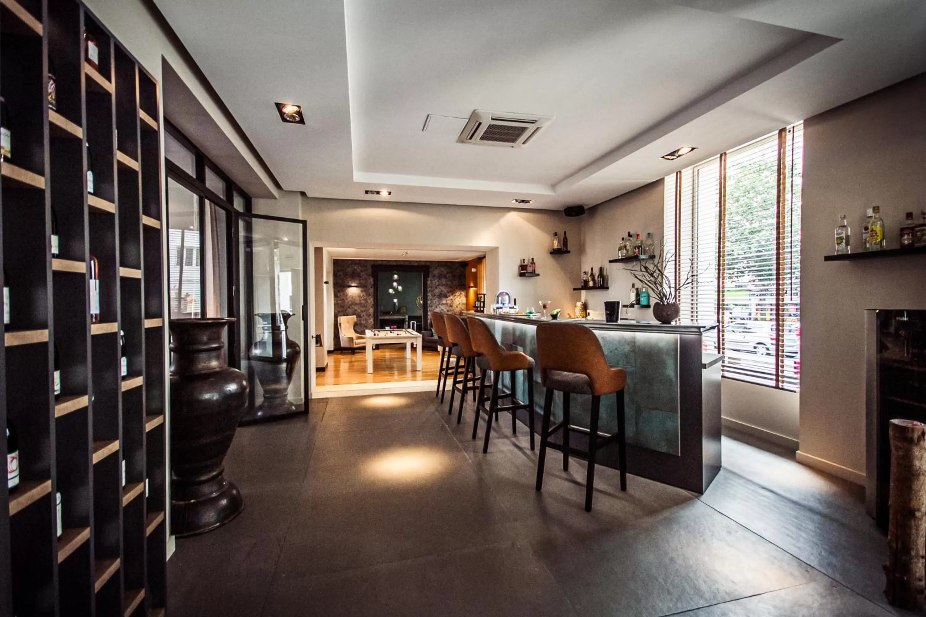 Lounge or bar in Logis Villa C Hôtel