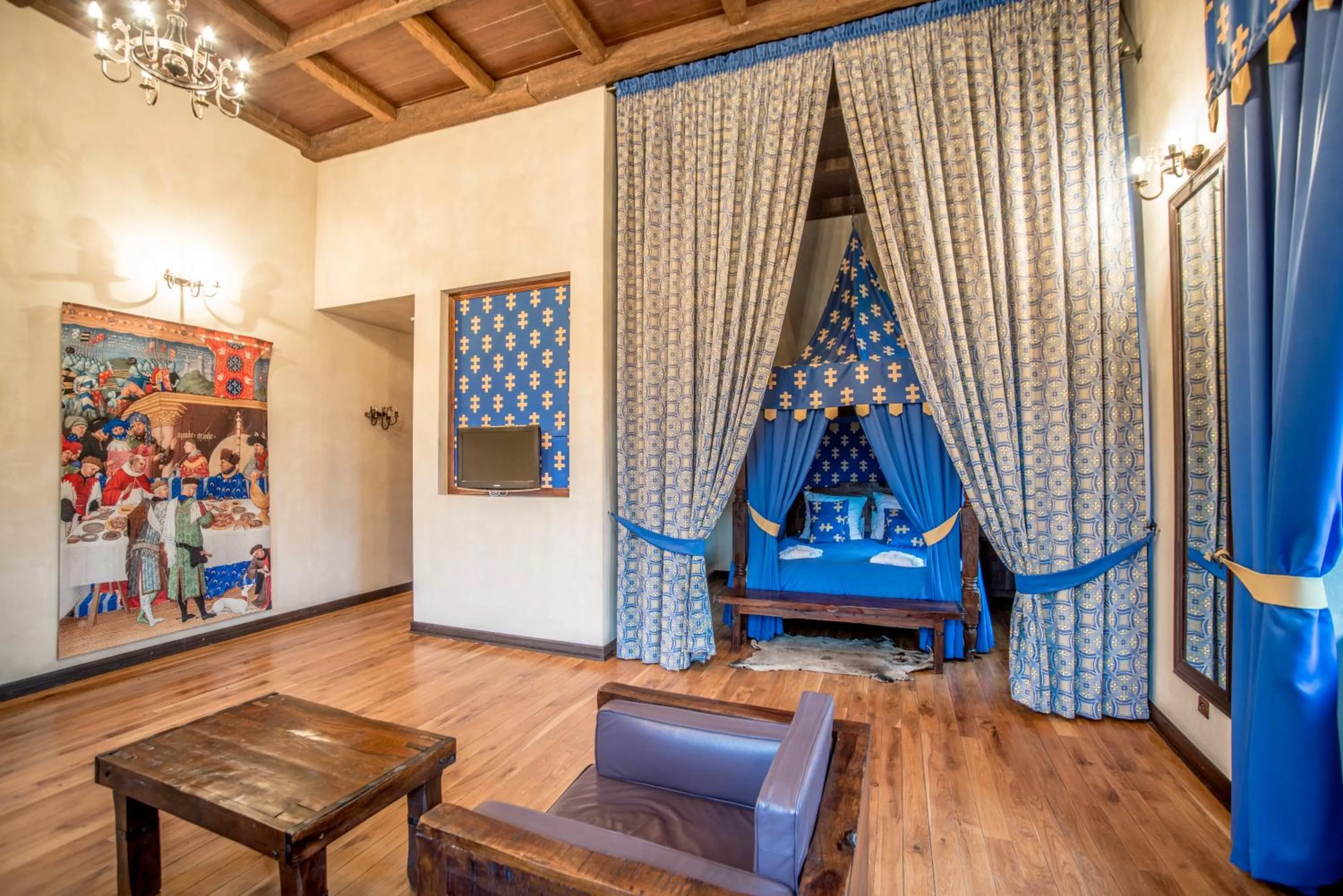 Bed, Seating Area in Zamek Uniejów