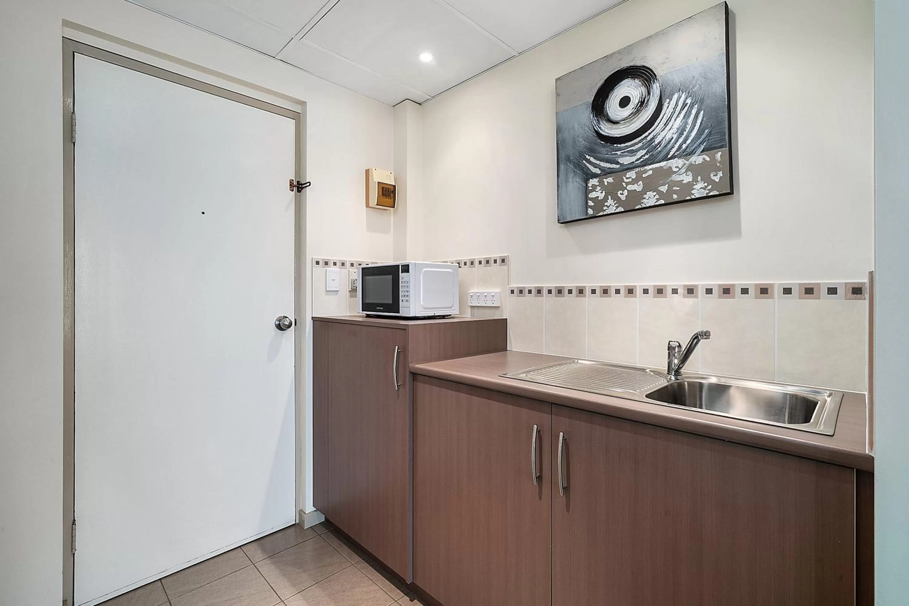 Kitchen or kitchenette in Comfort Inn Heritage Wagga