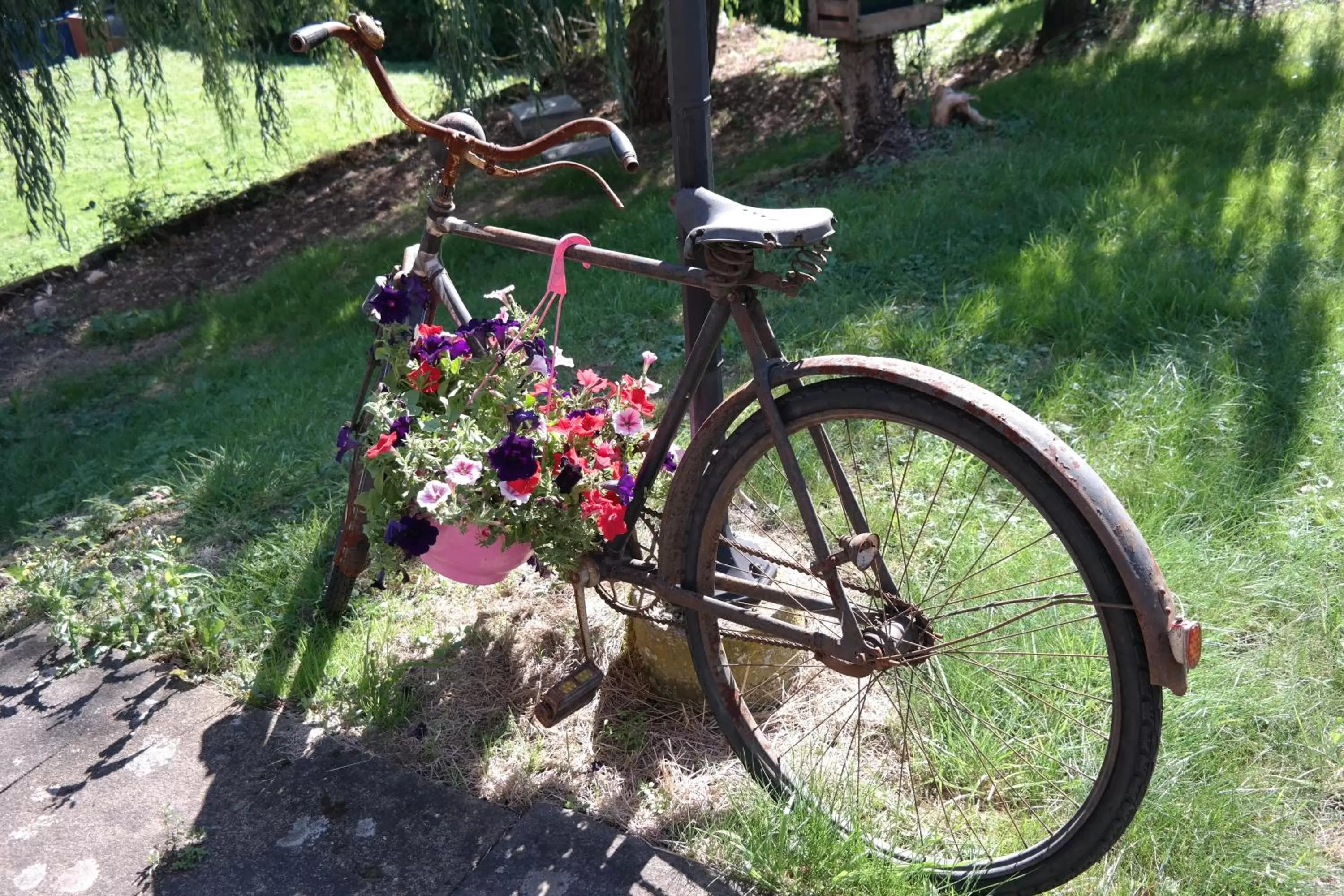 Decorative detail in Herzog's Ulsterbrücke Garni Hotel