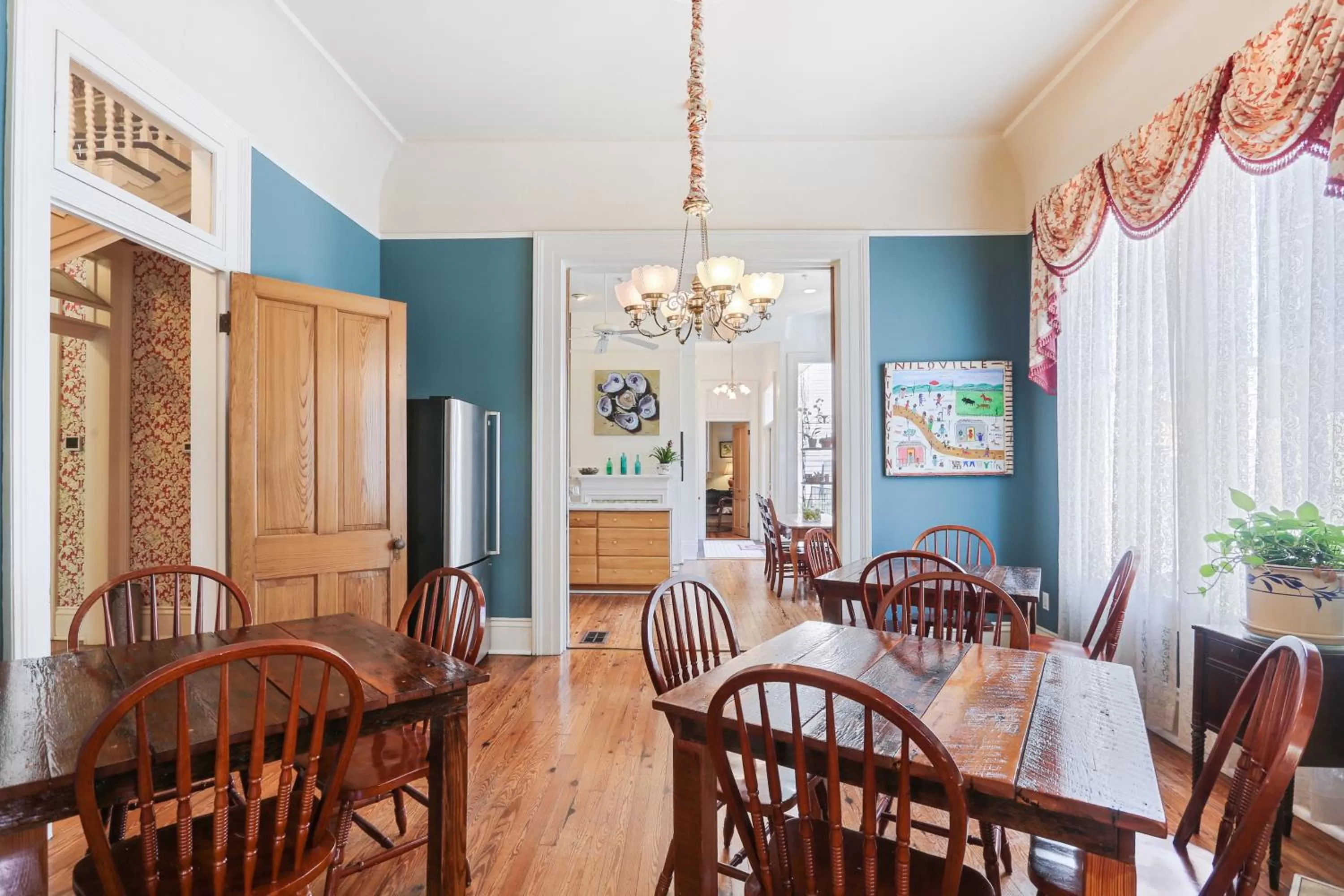 Dining area in Maison Perrier Bed & Breakfast