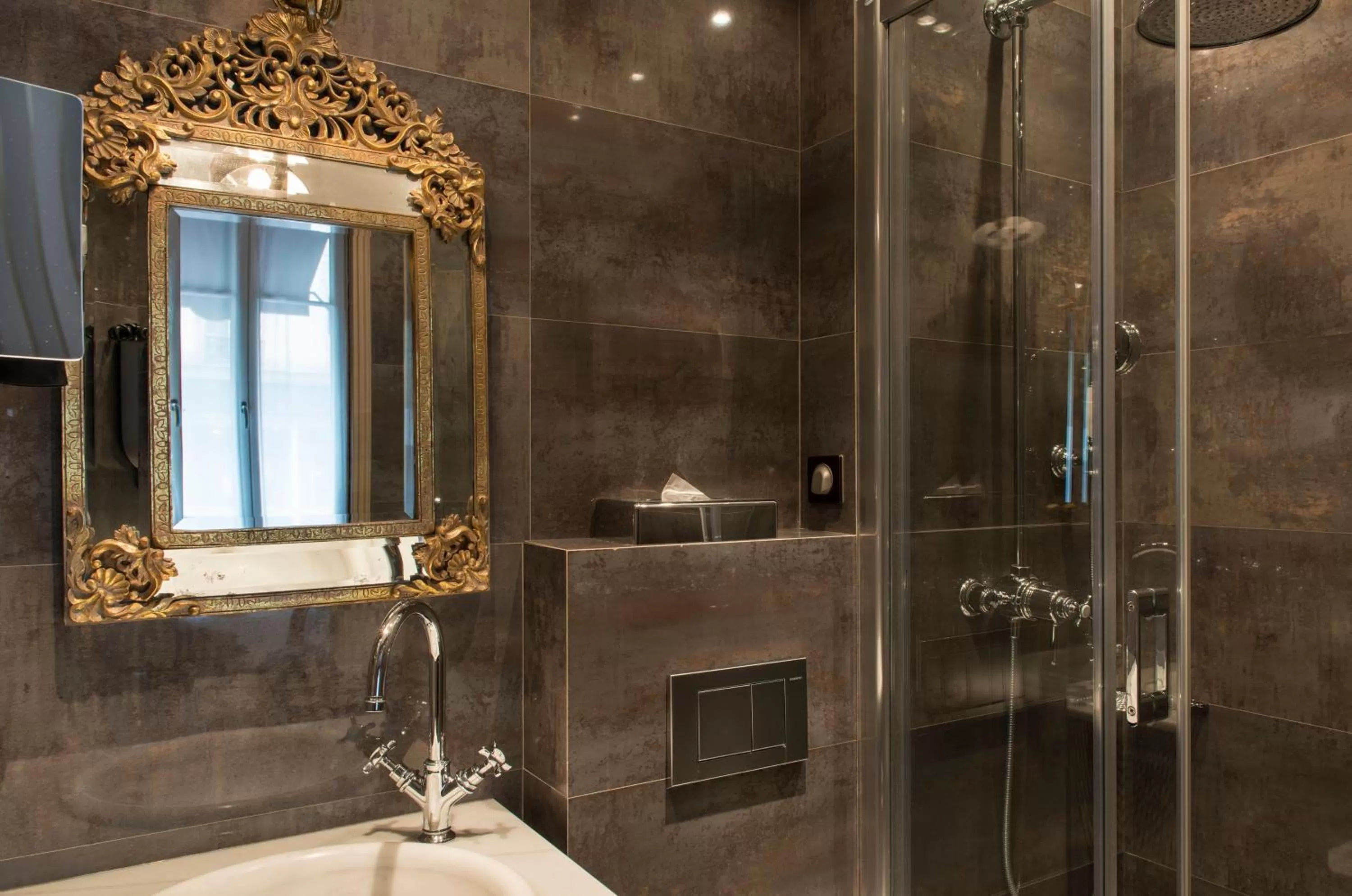 Bathroom in Villa Glamour