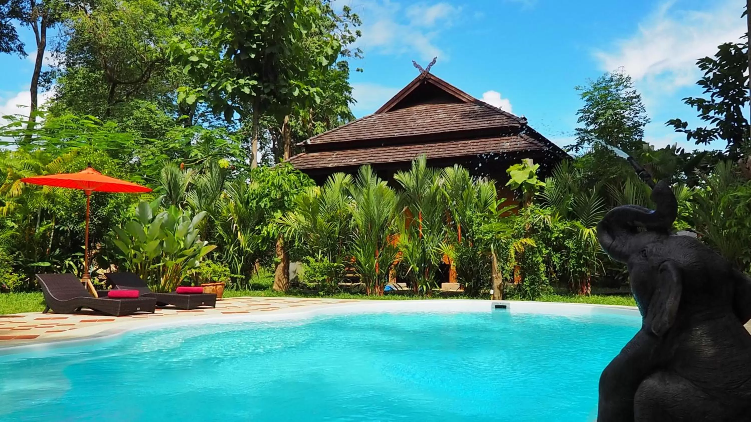 Swimming pool in Nan Seasons Boutique Resort