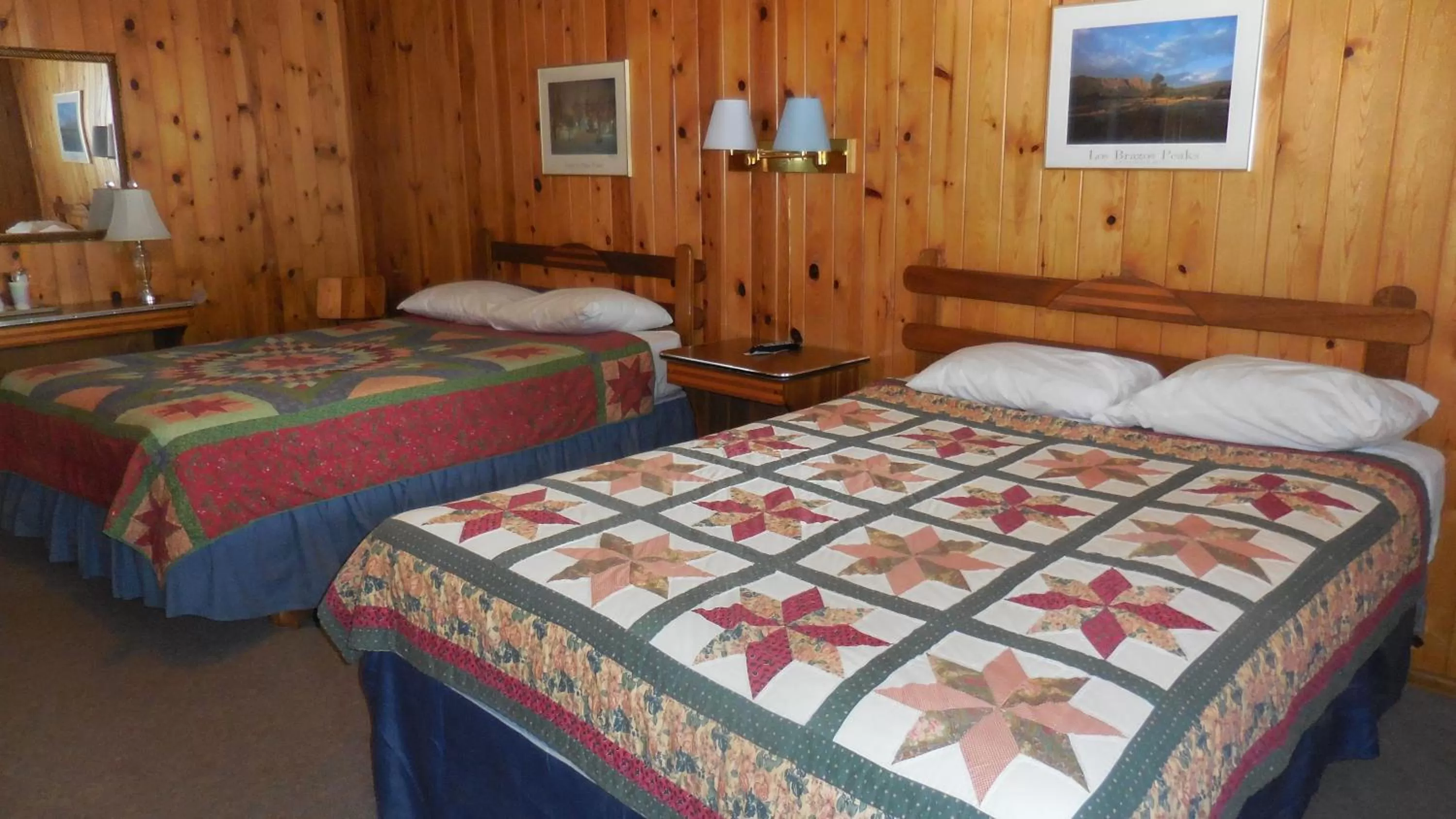 Bed in Elkhorn Lodge