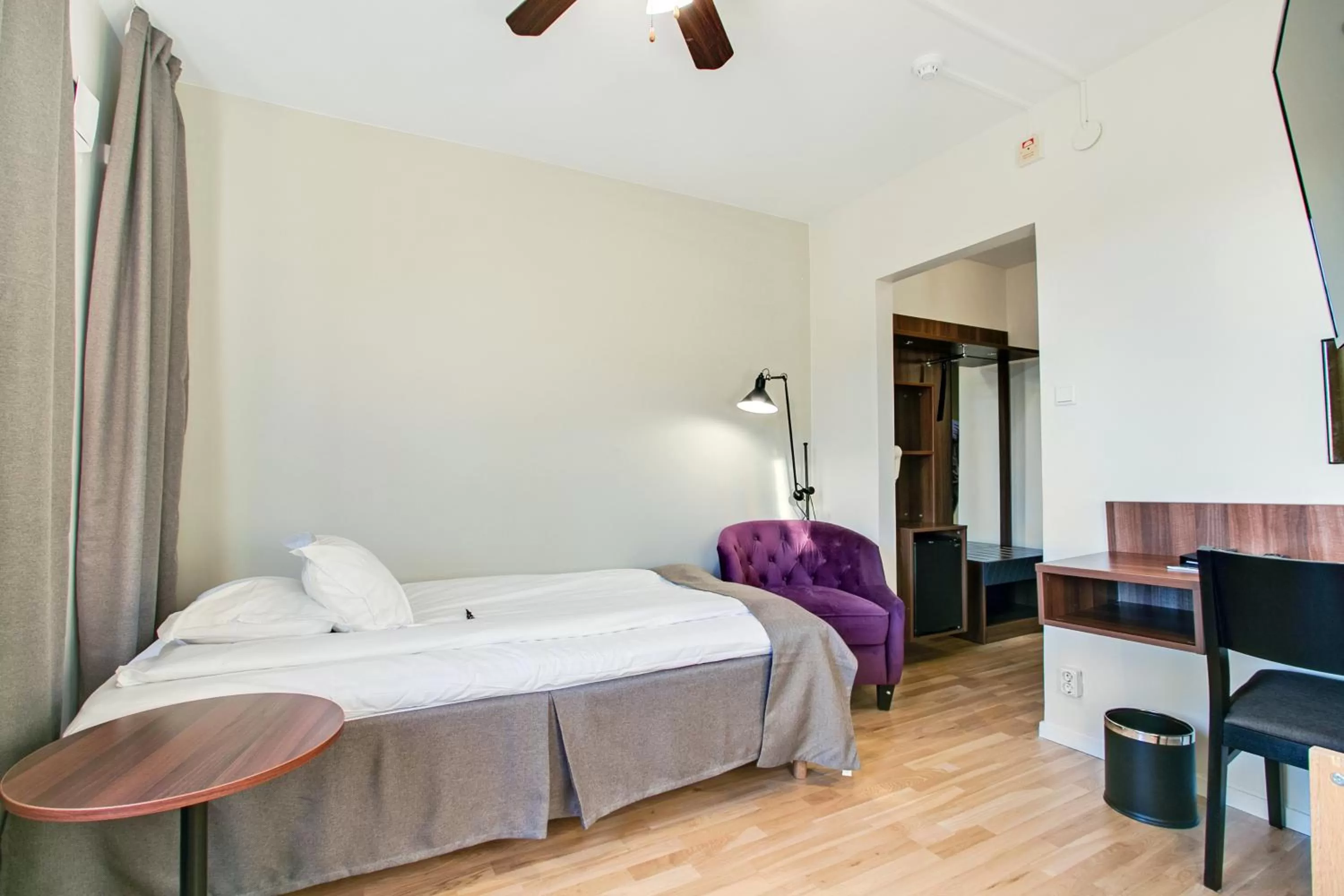 Bed in First Hotel Brommaplan