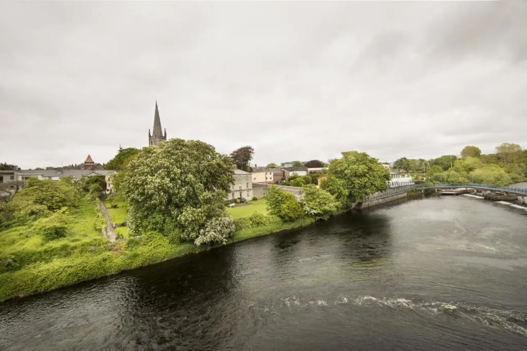 Neighbourhood in Riverside Hotel