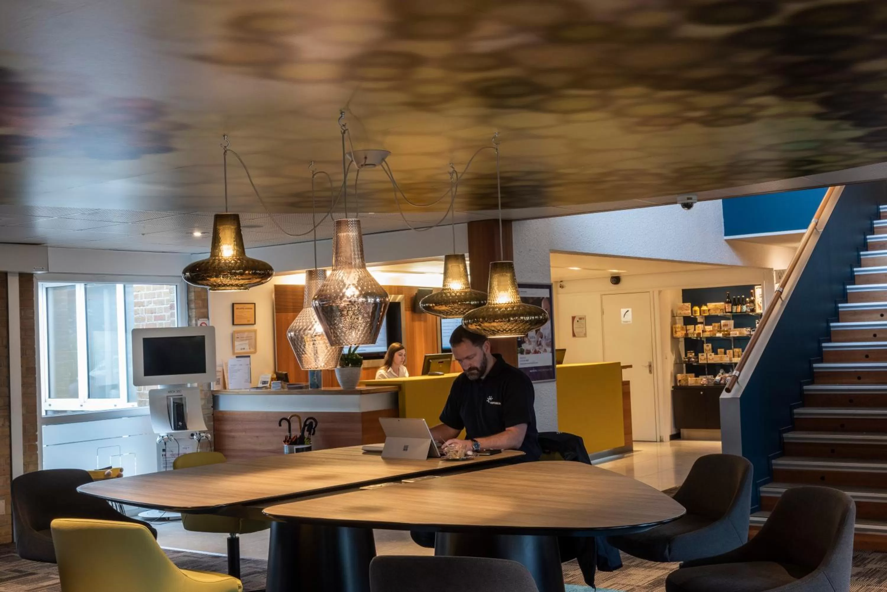 Lobby or reception in Hôtel Novotel Valenciennes