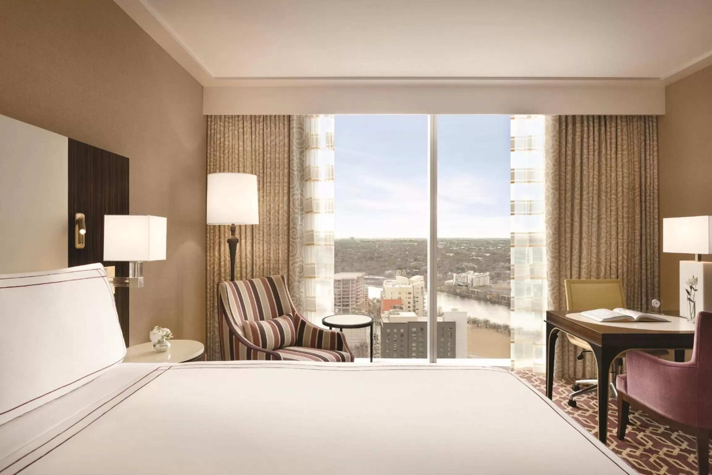View (from property/room), Bed in Fairmont Austin Gold Experience