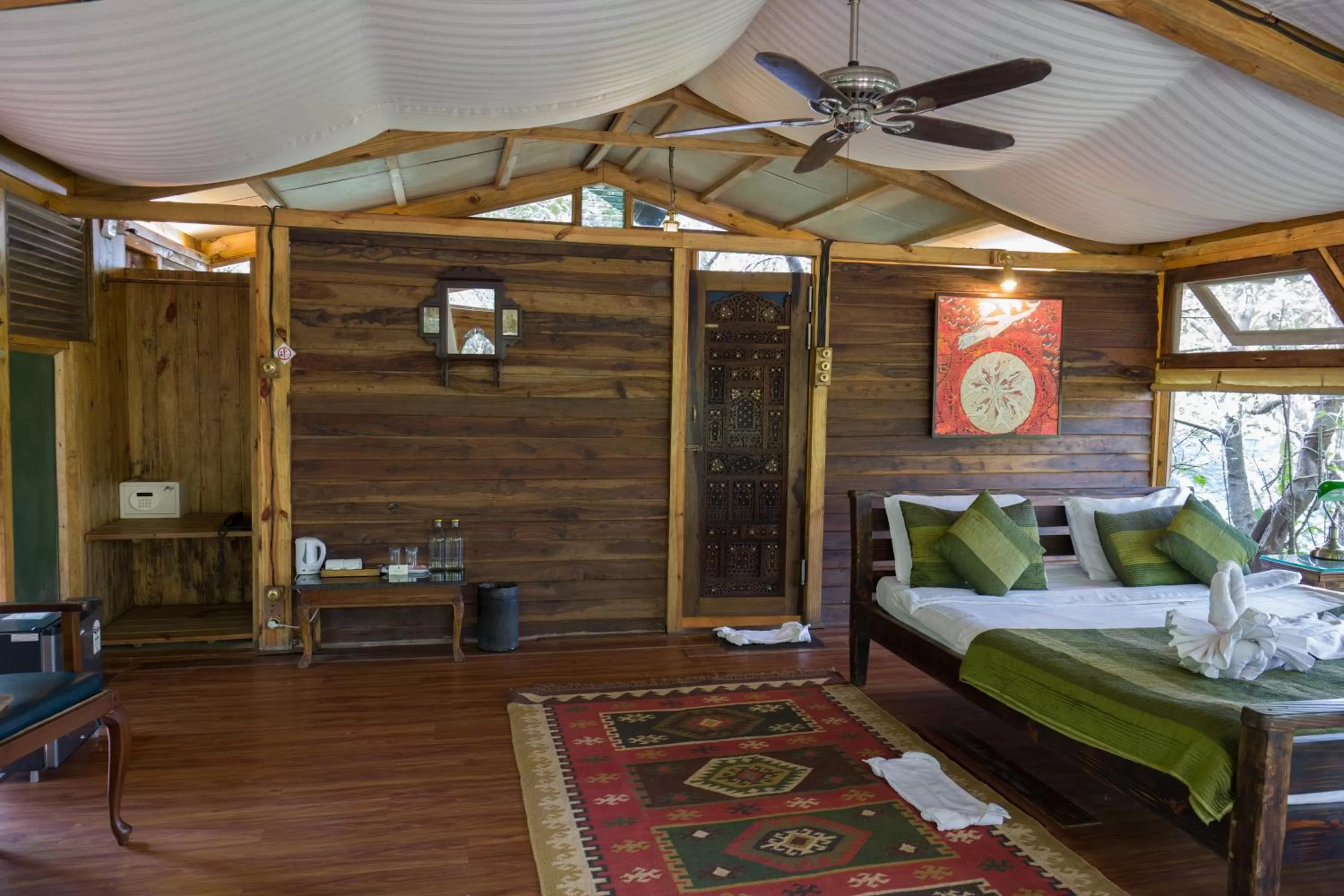 Bedroom, Bed in The Machan