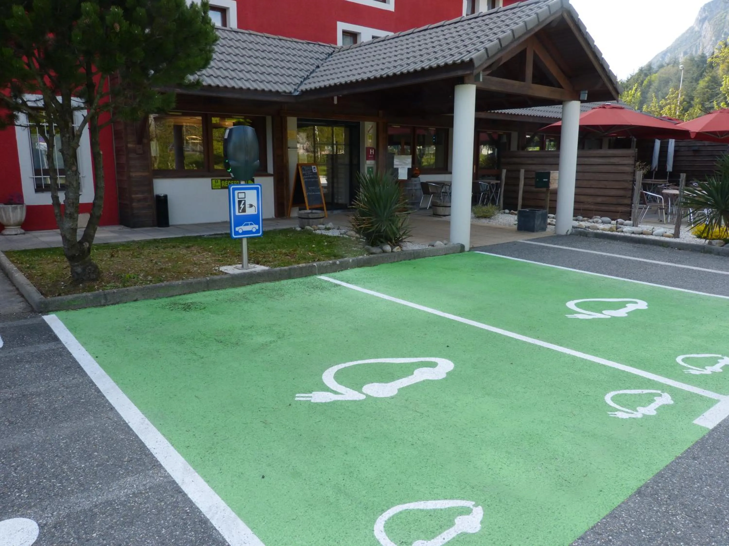 Area and facilities in La Clé Des Champs